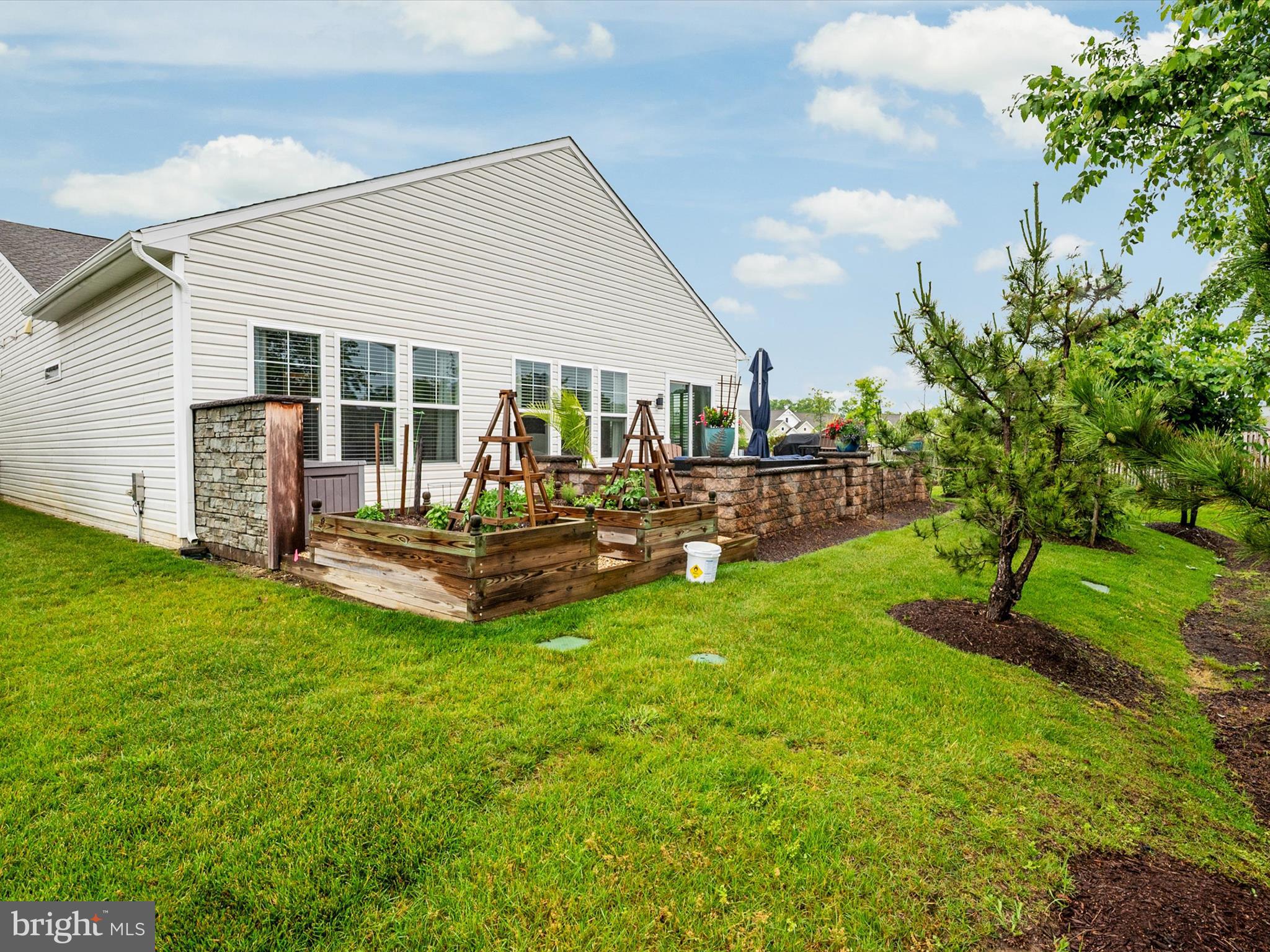 FOUR SEASONS AT KENT ISLAND - Residential