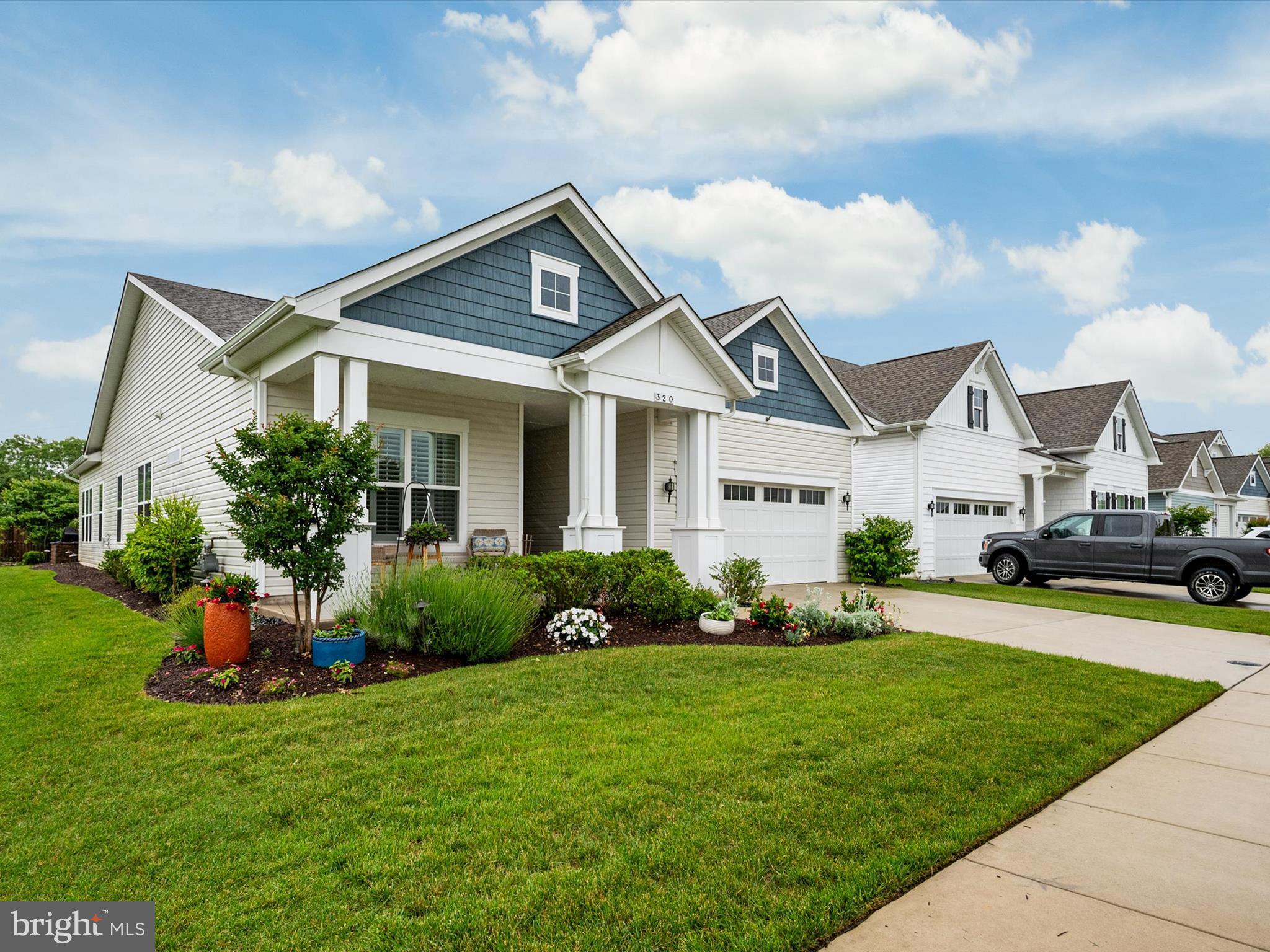 FOUR SEASONS AT KENT ISLAND - Residential