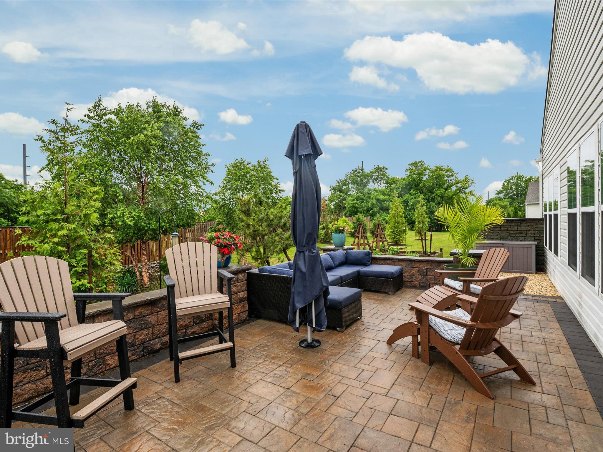 FOUR SEASONS AT KENT ISLAND - Residential