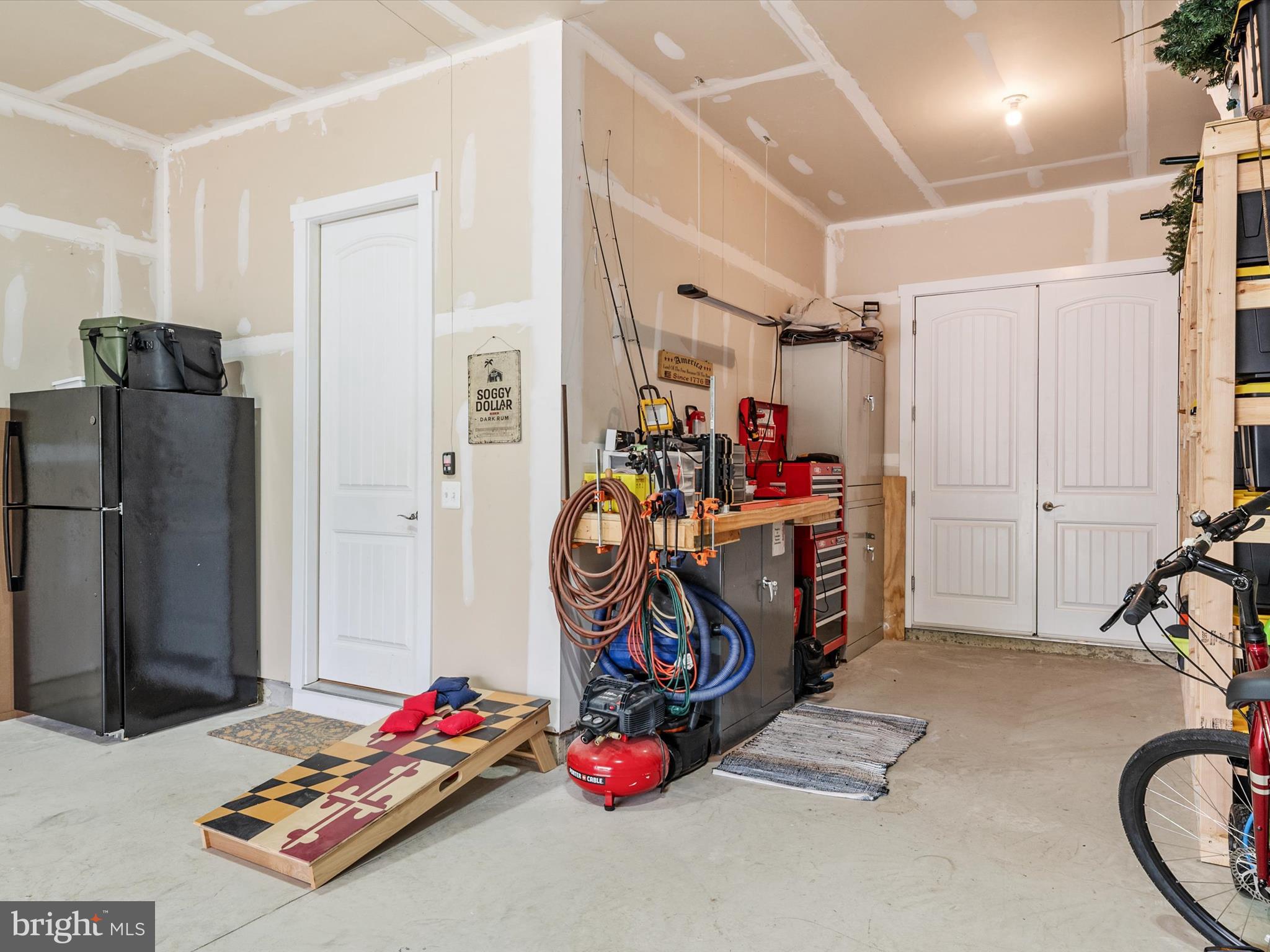 FOUR SEASONS AT KENT ISLAND - Residential