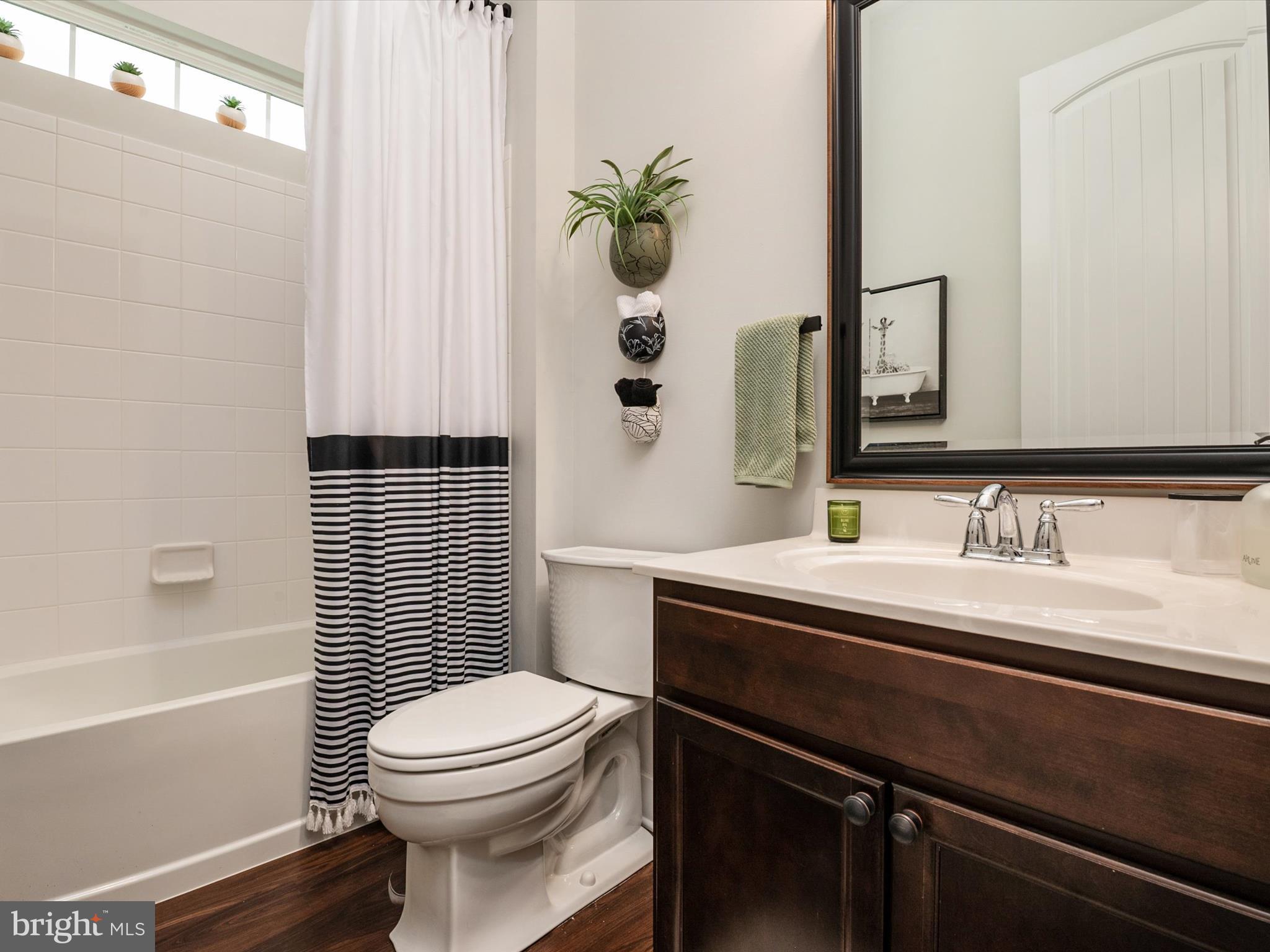 FOUR SEASONS AT KENT ISLAND - Residential