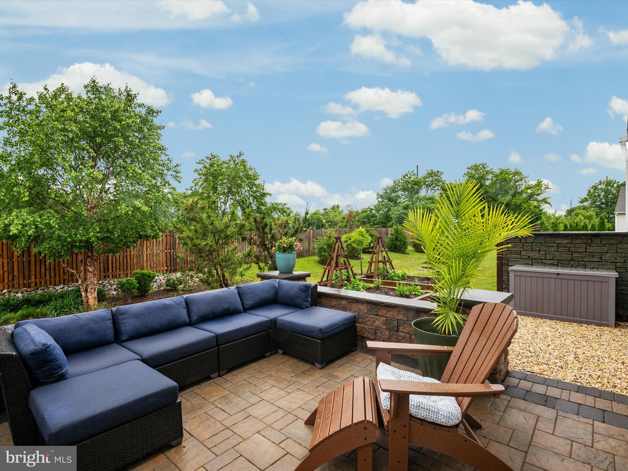 FOUR SEASONS AT KENT ISLAND - Residential