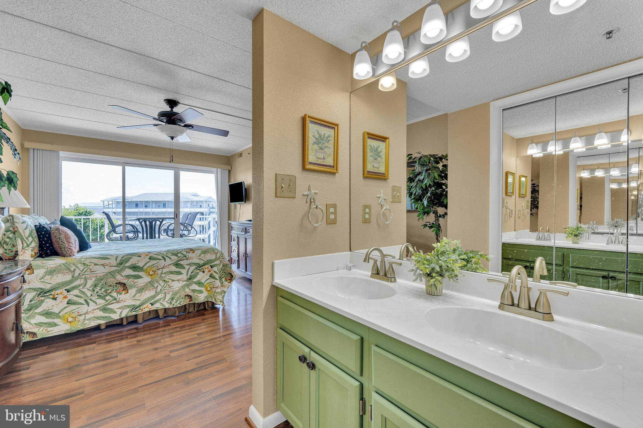 TRITON'S TRUMPET - Residential