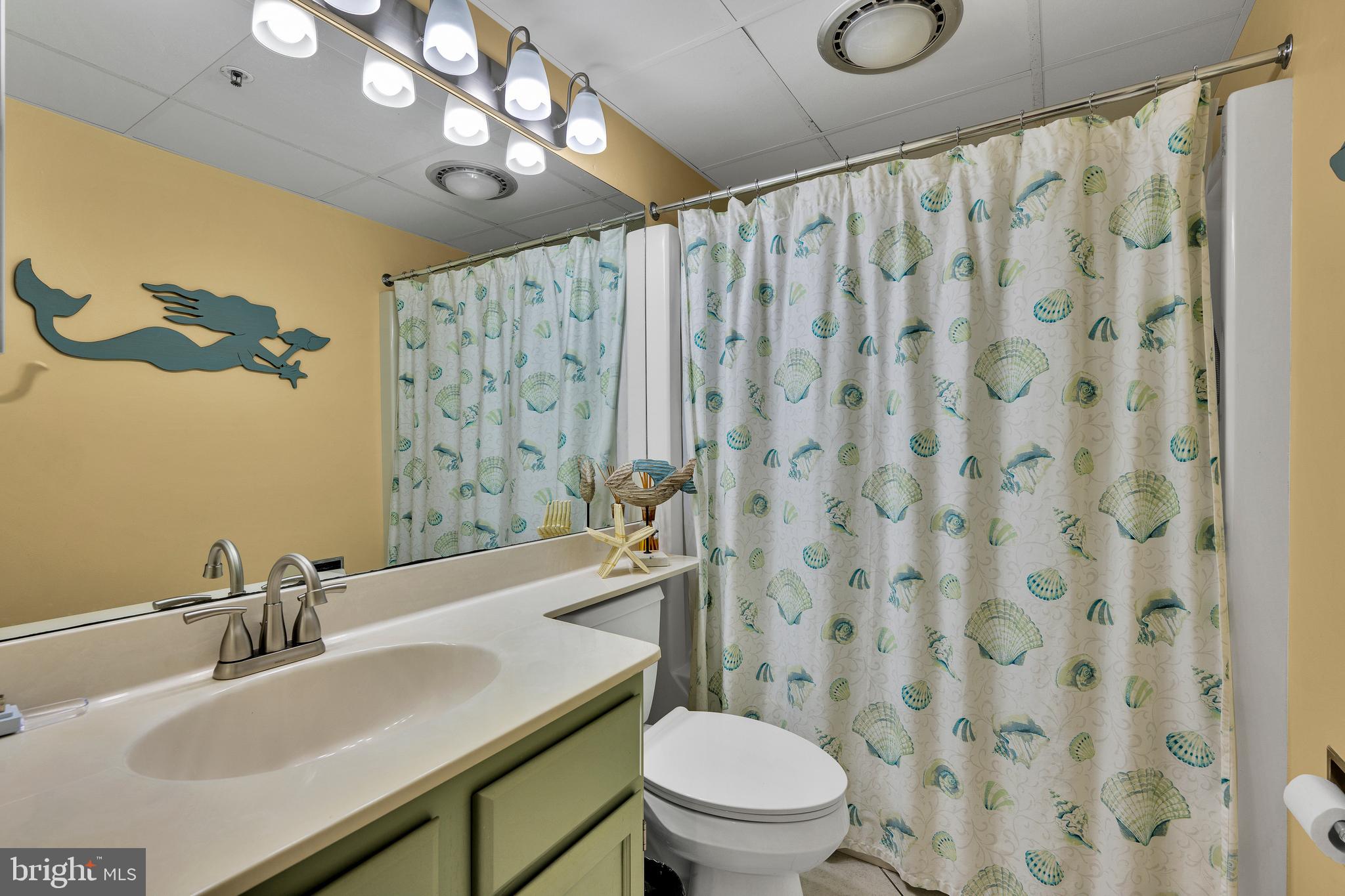 TRITON'S TRUMPET - Residential