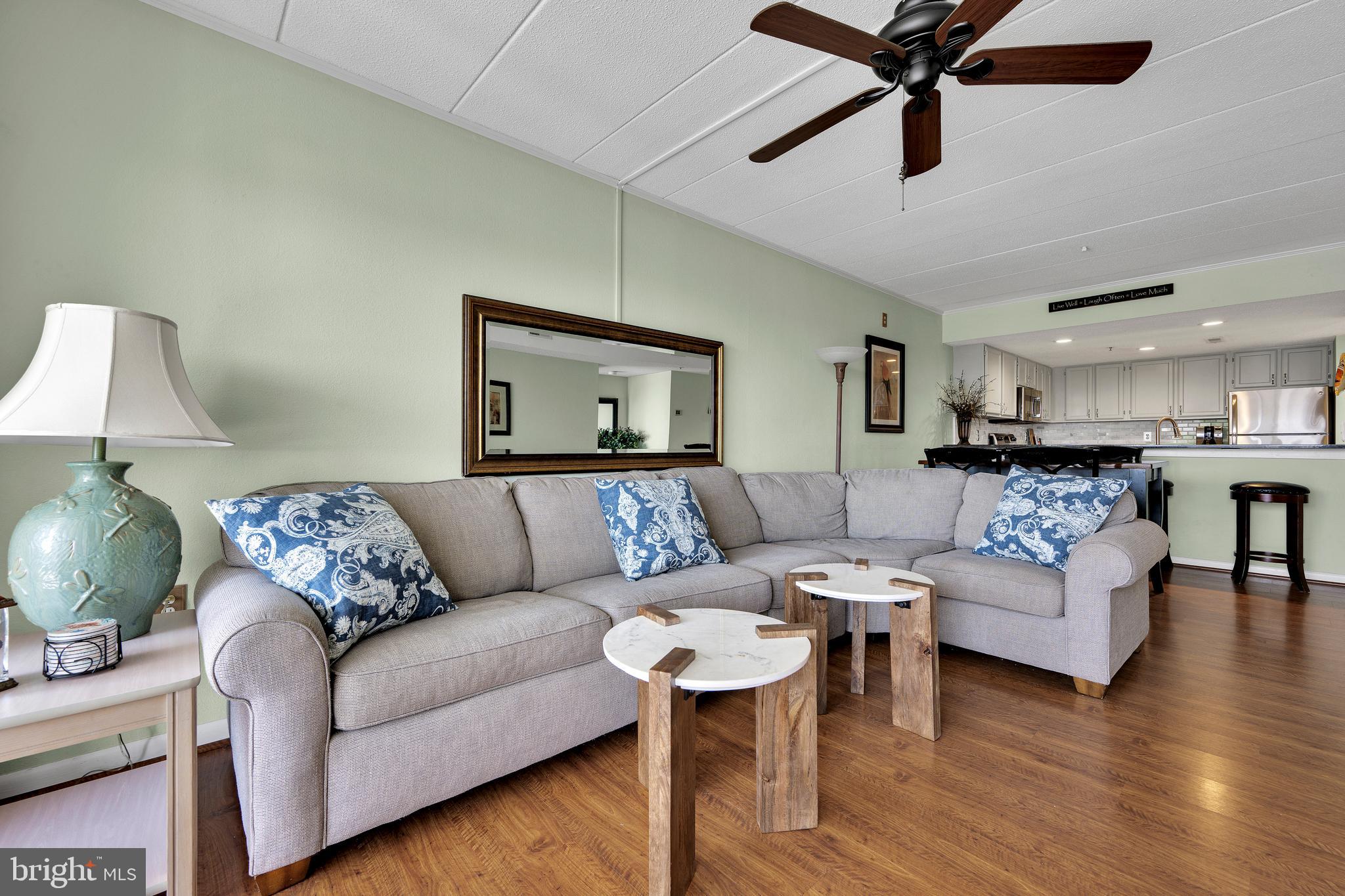 TRITON'S TRUMPET - Residential