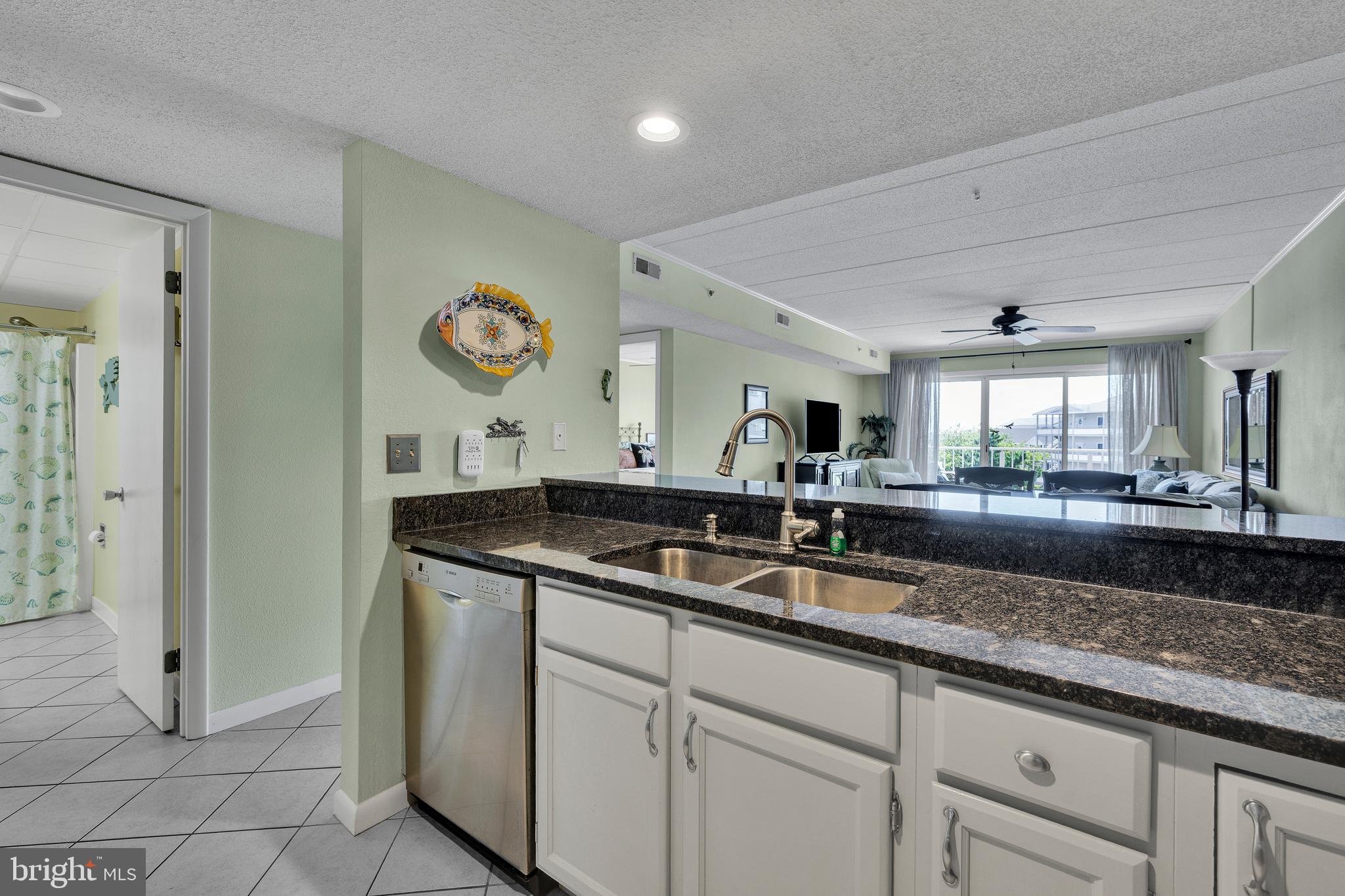 TRITON'S TRUMPET - Residential