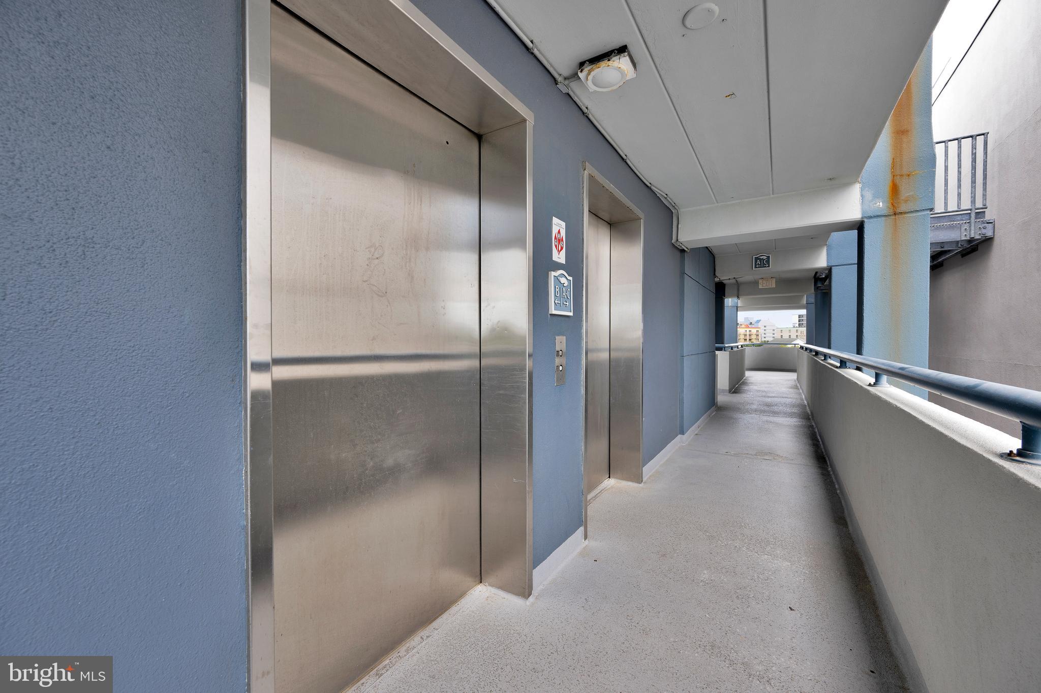 TRITON'S TRUMPET - Residential