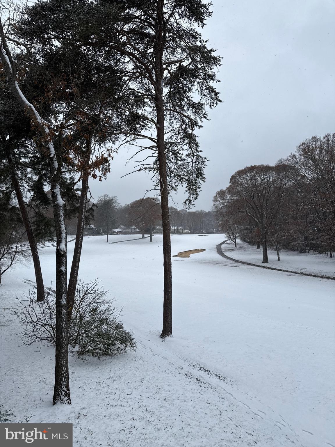 FAIRWAYS BAY HILLS CONDOMINIUMS - Residential