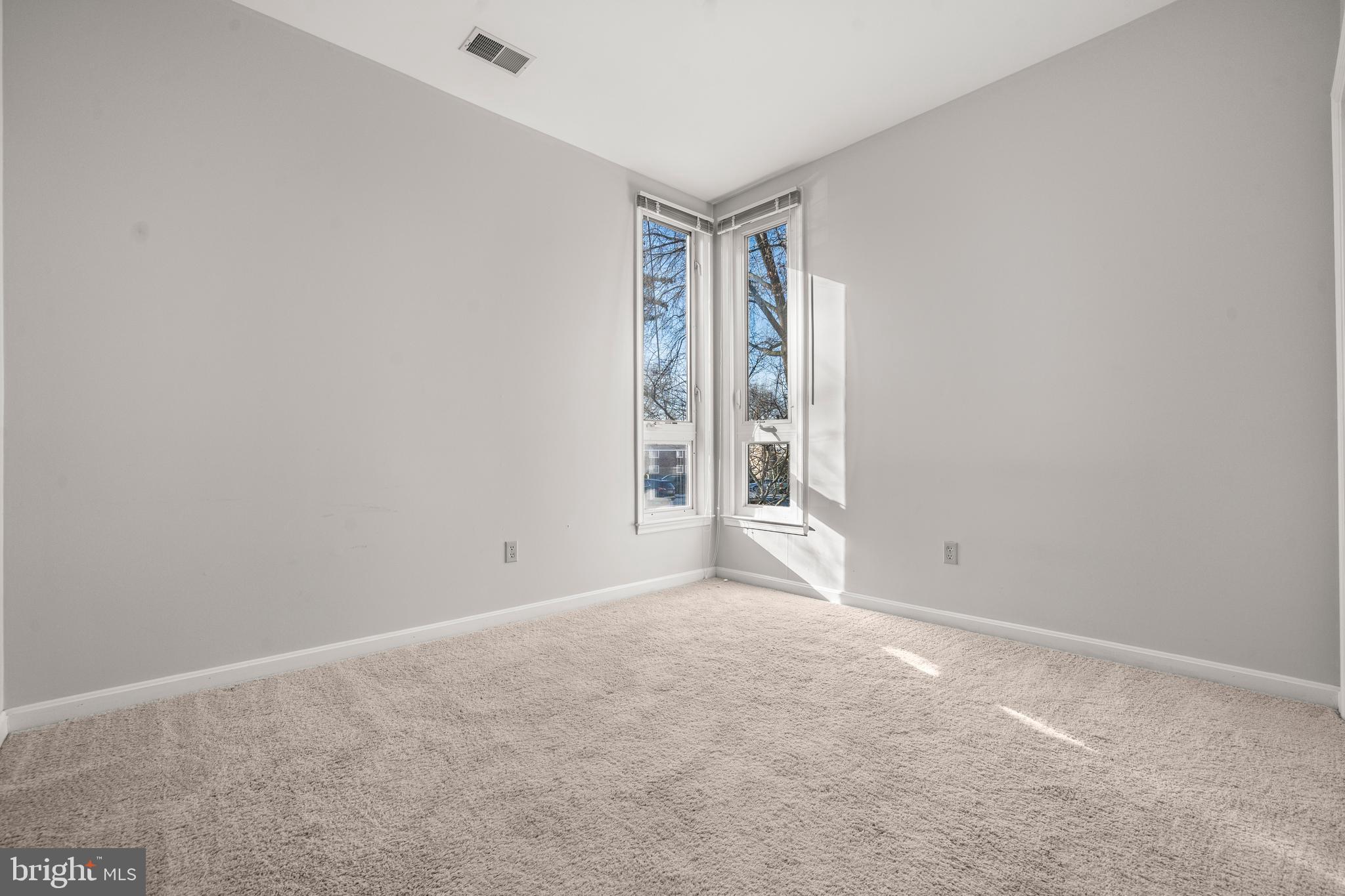 FAIRWAYS BAY HILLS CONDOMINIUMS - Residential