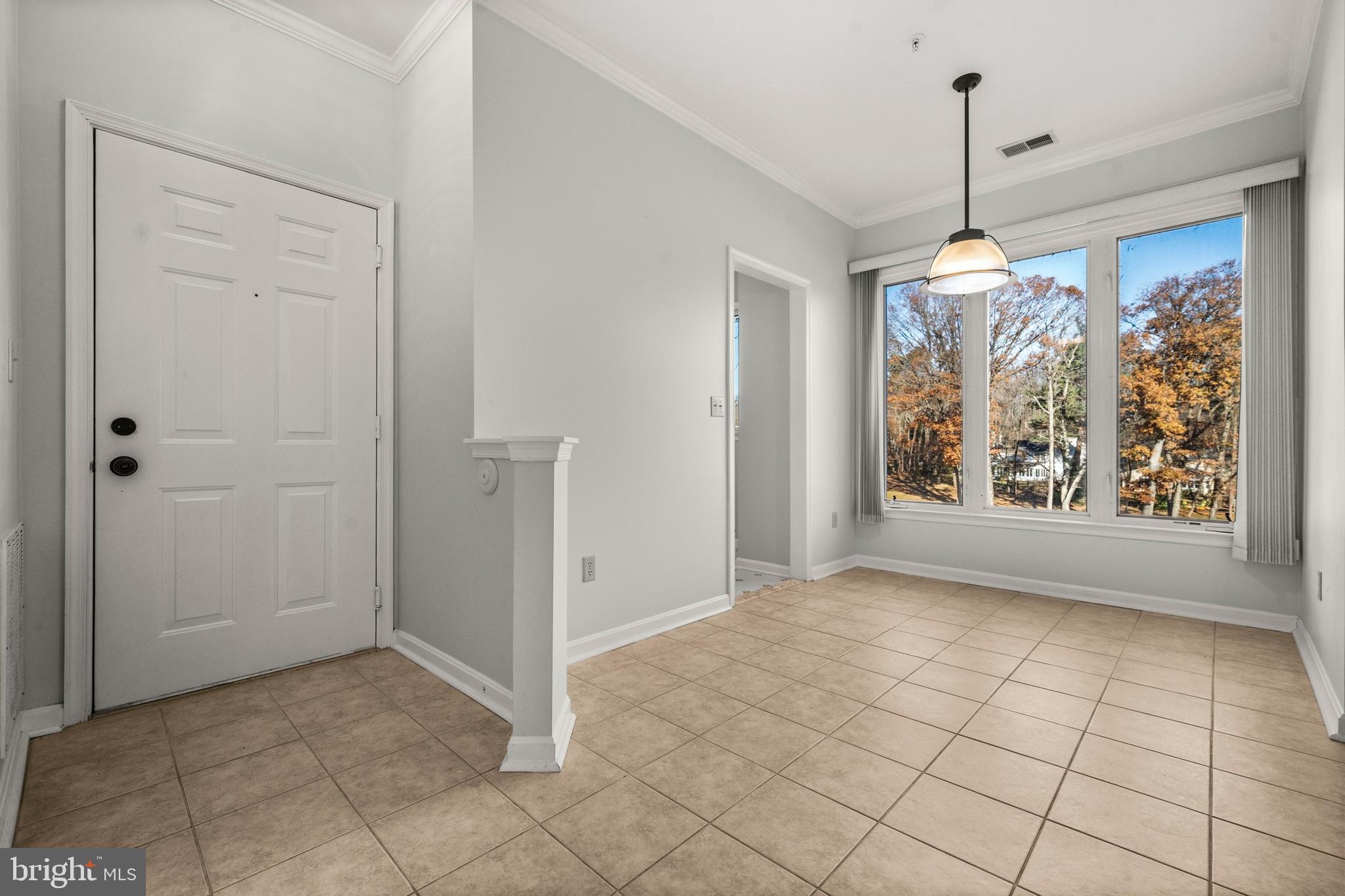 FAIRWAYS BAY HILLS CONDOMINIUMS - Residential