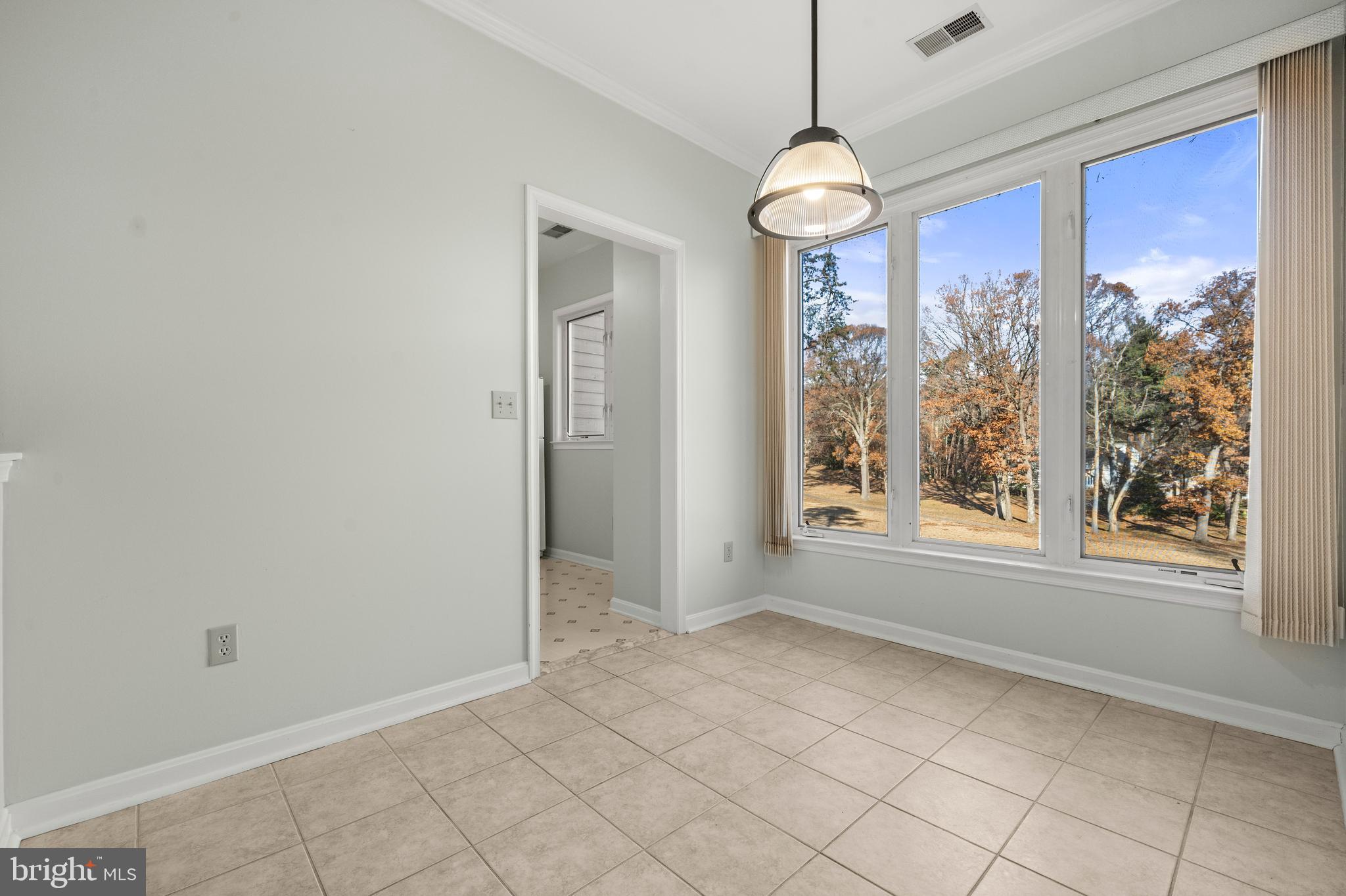 FAIRWAYS BAY HILLS CONDOMINIUMS - Residential