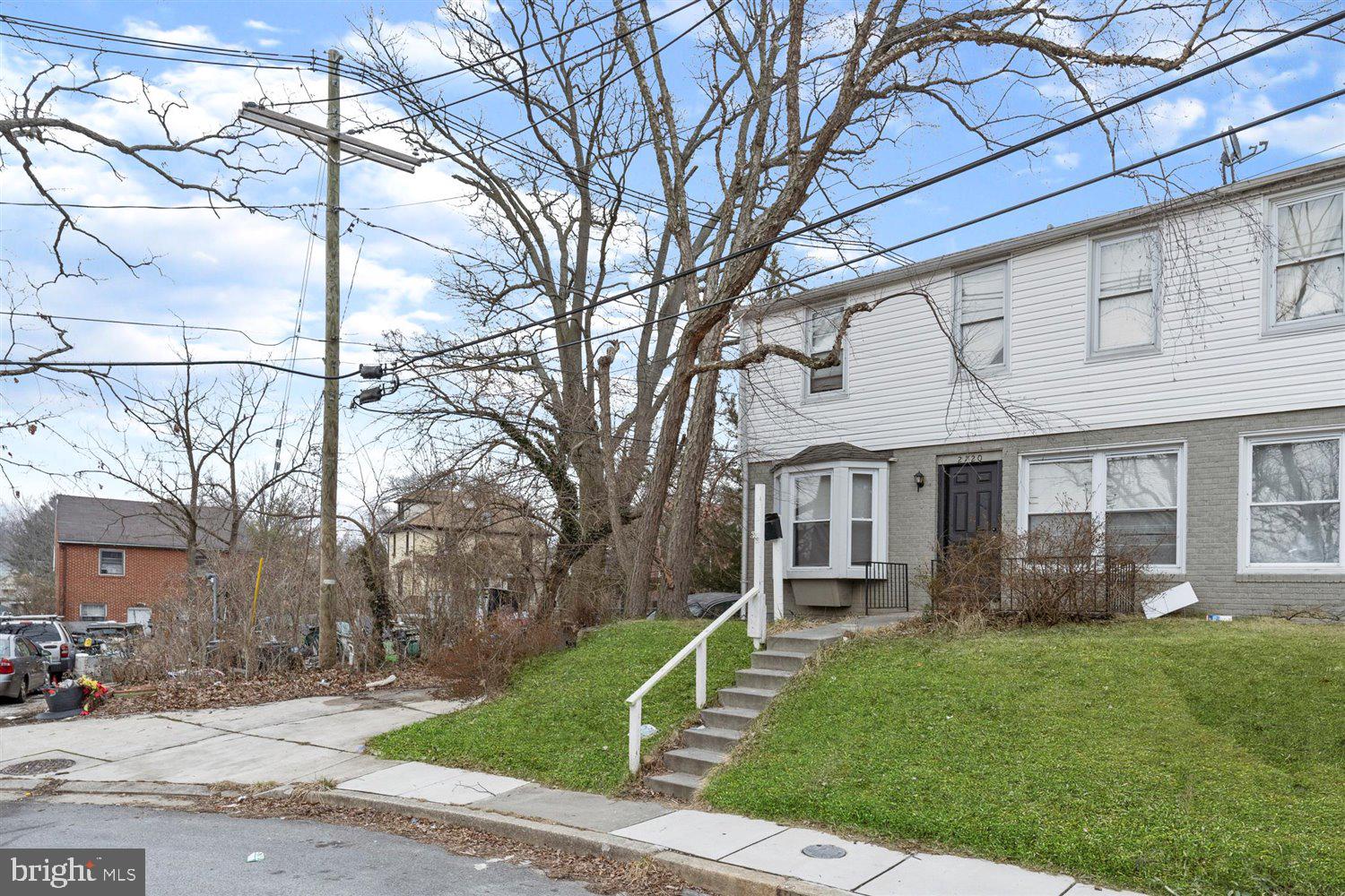 LAURAVILLE HISTORIC DISTRICT - Residential