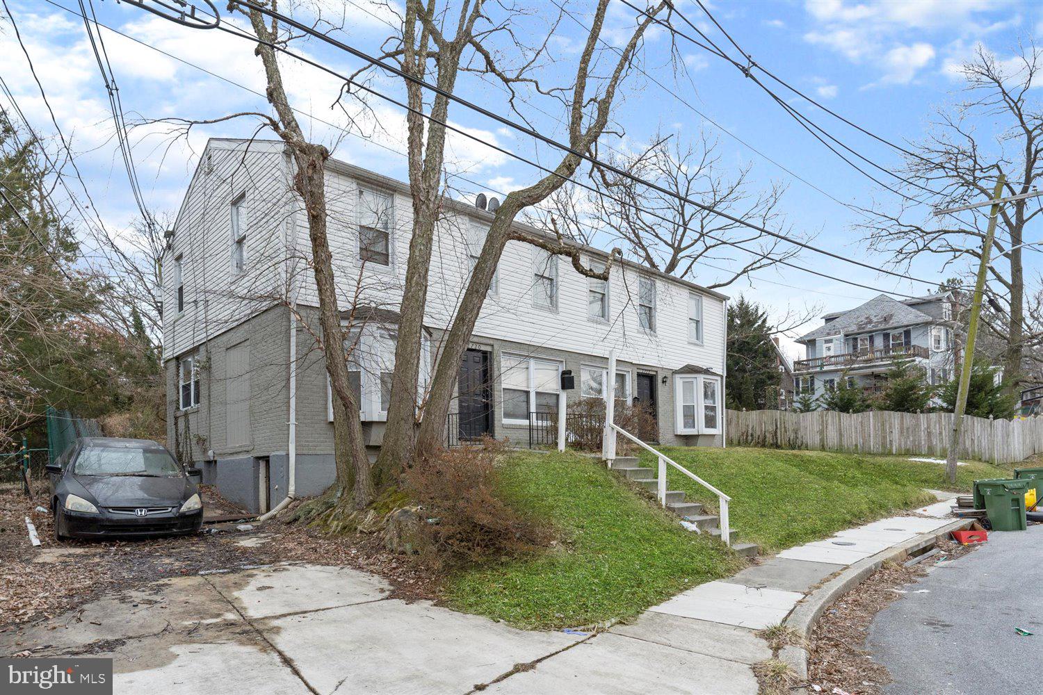 LAURAVILLE HISTORIC DISTRICT - Residential