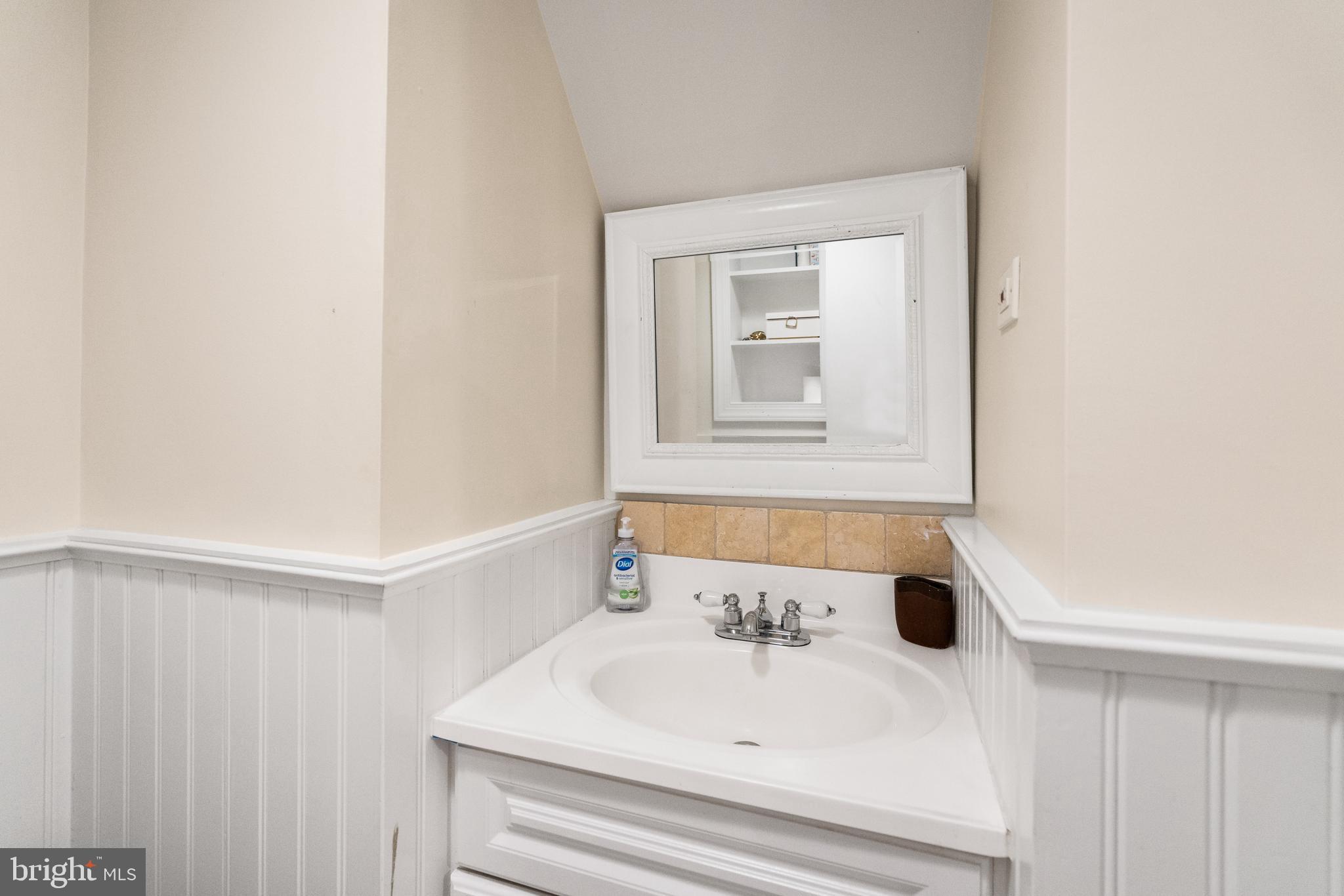 BRADLEY HILLS - Residential