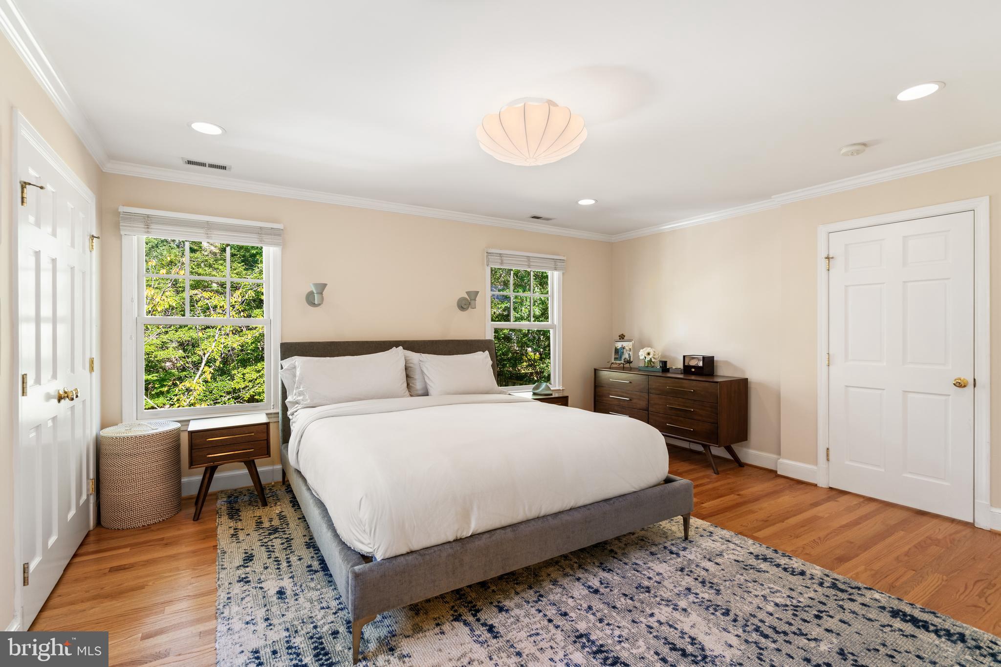 BRADLEY HILLS - Residential