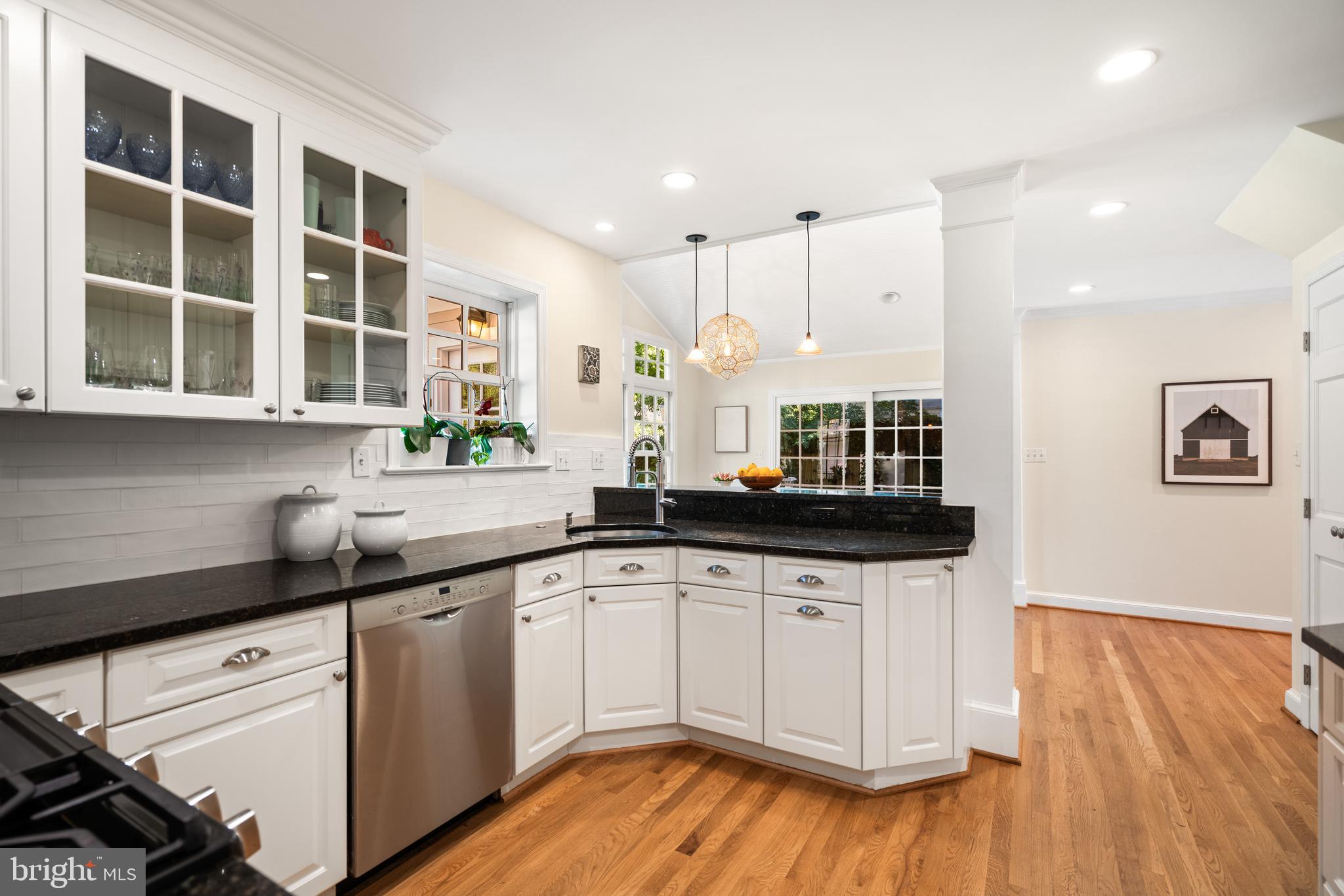 BRADLEY HILLS - Residential