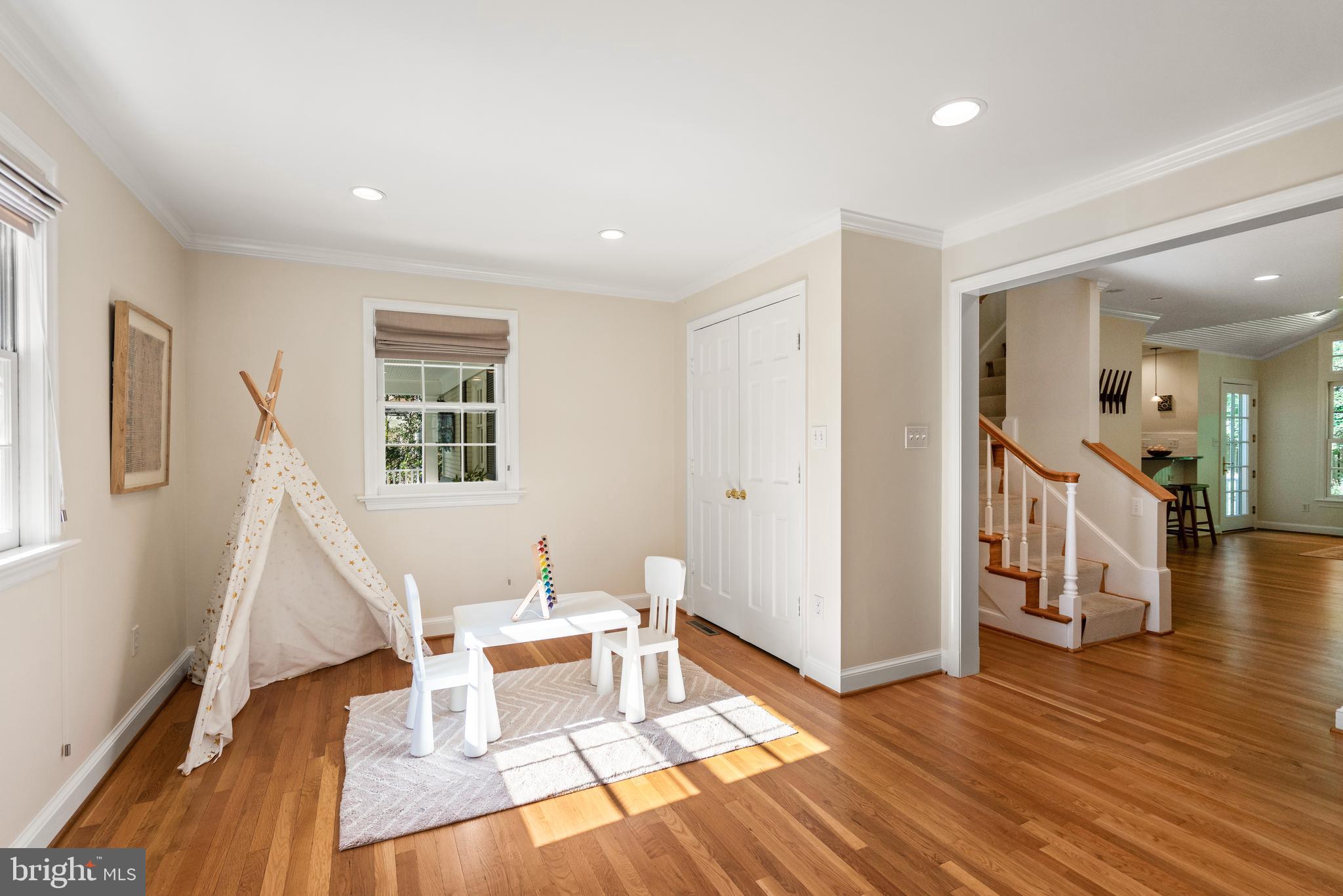 BRADLEY HILLS - Residential