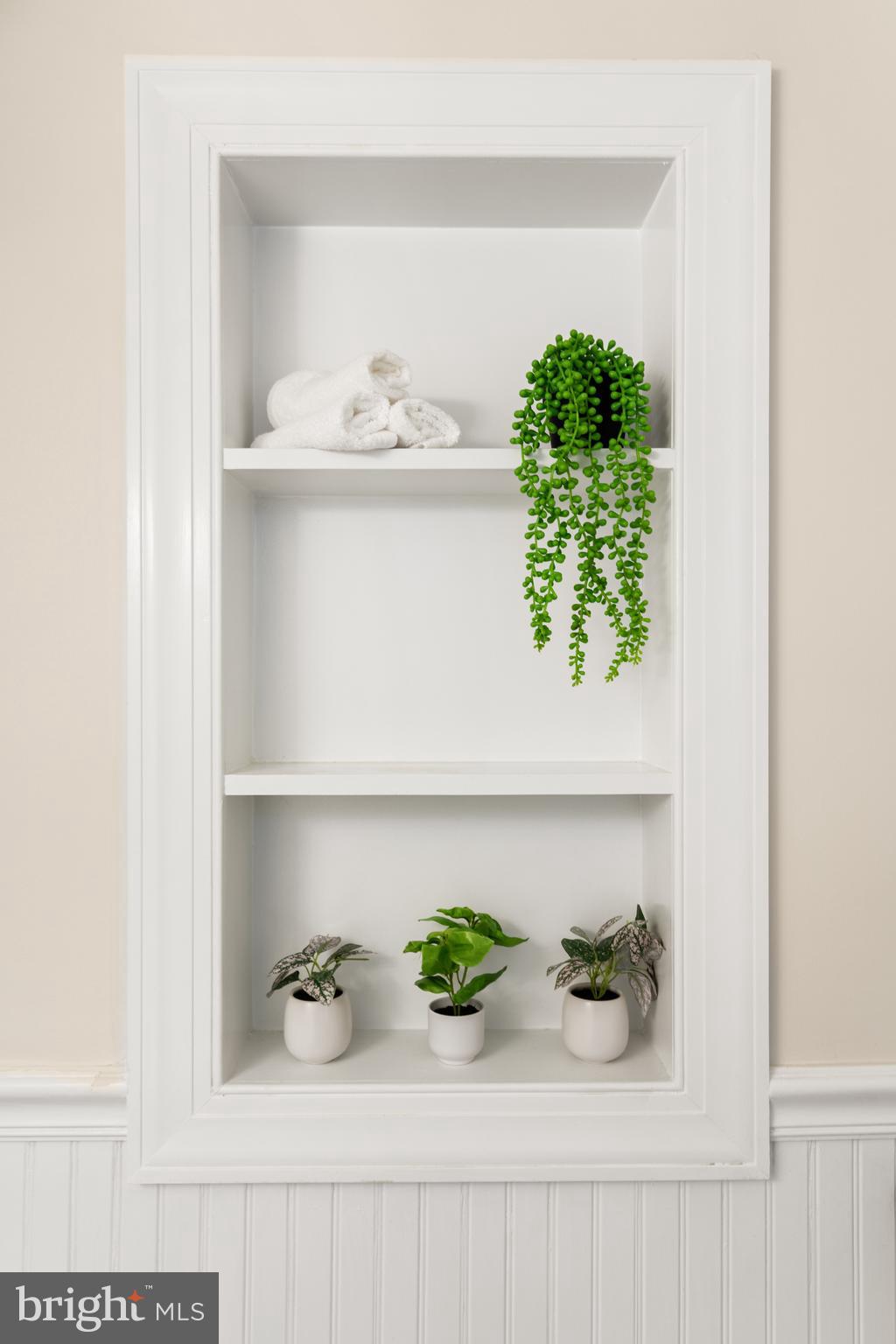 BRADLEY HILLS - Residential