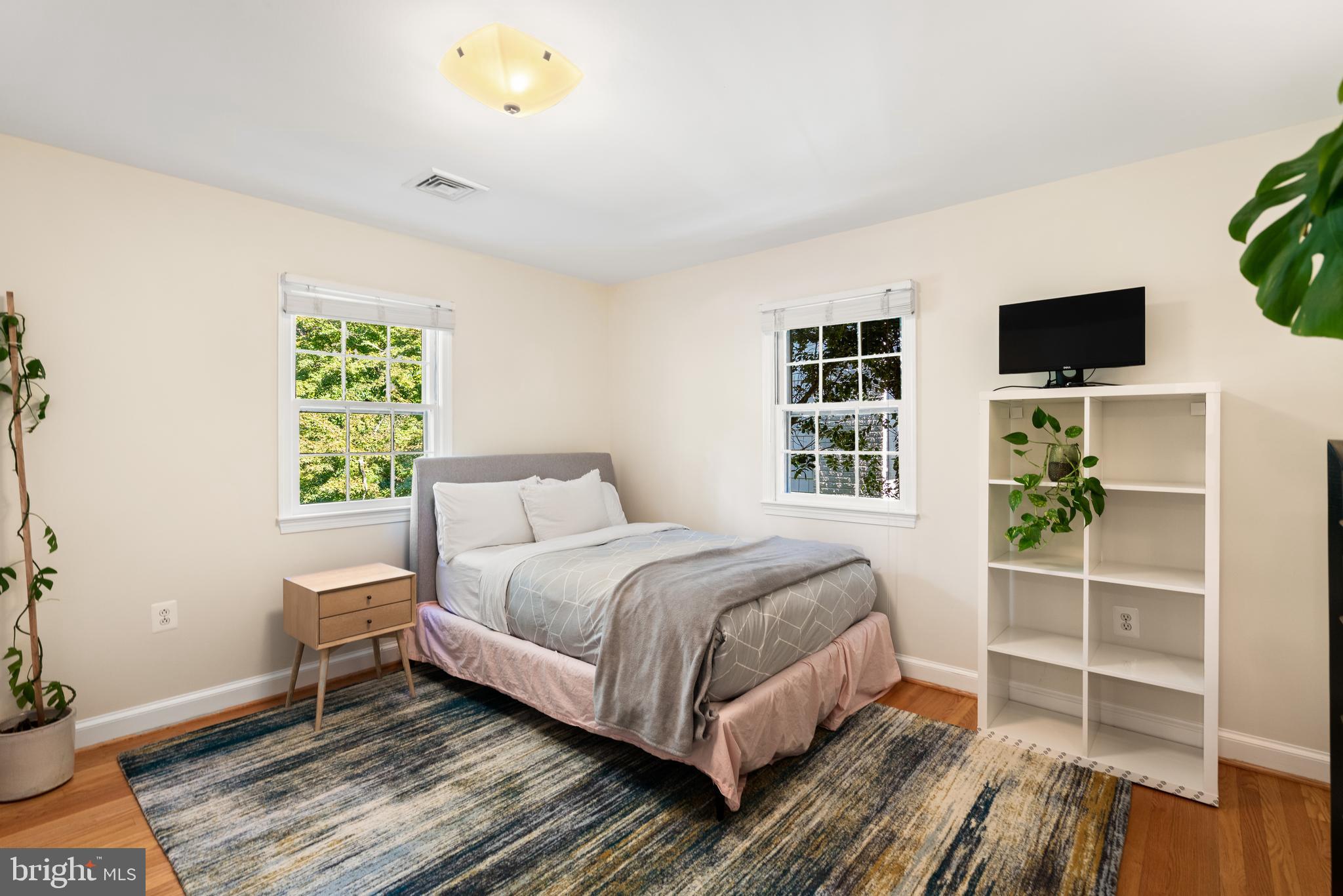 BRADLEY HILLS - Residential