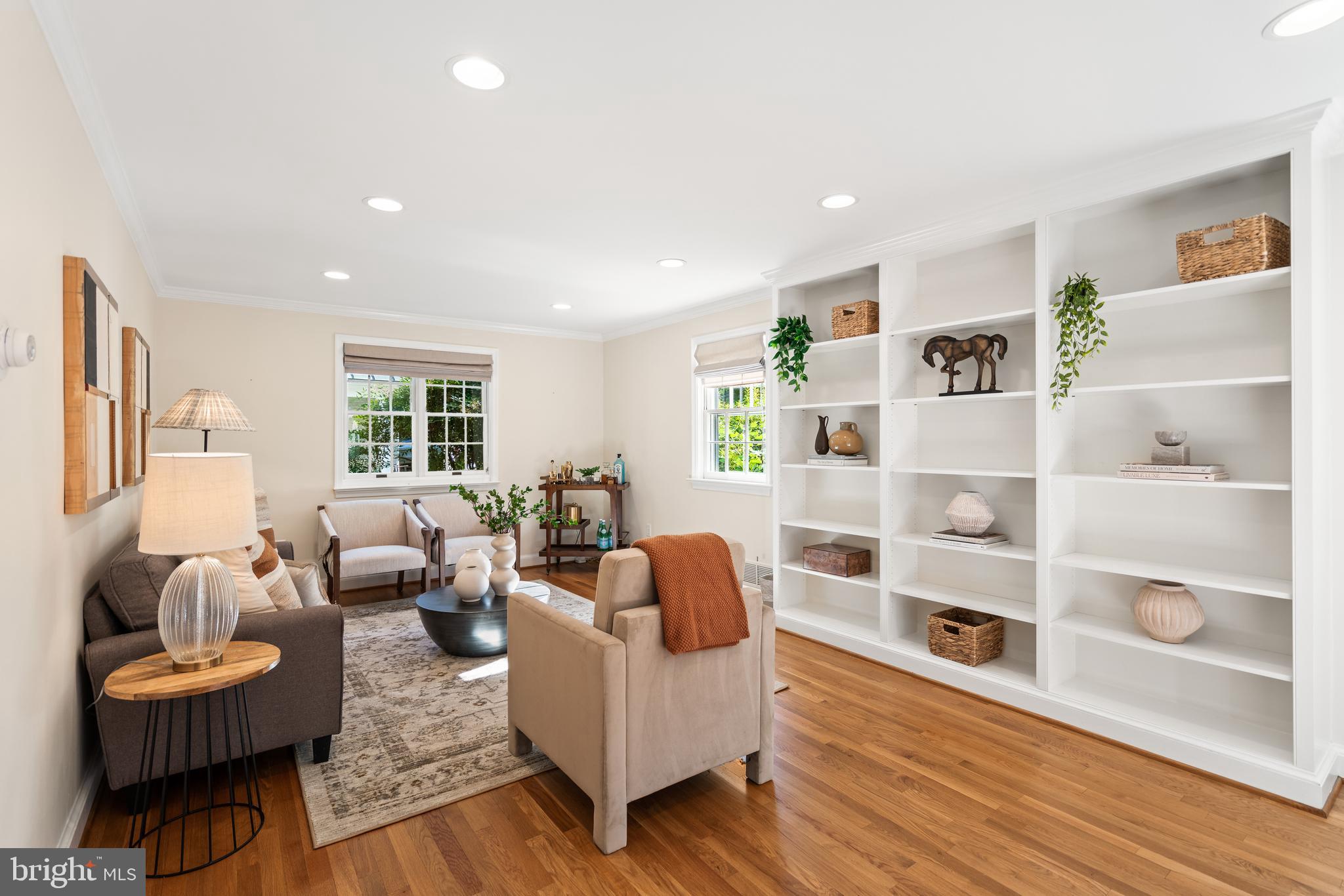 BRADLEY HILLS - Residential