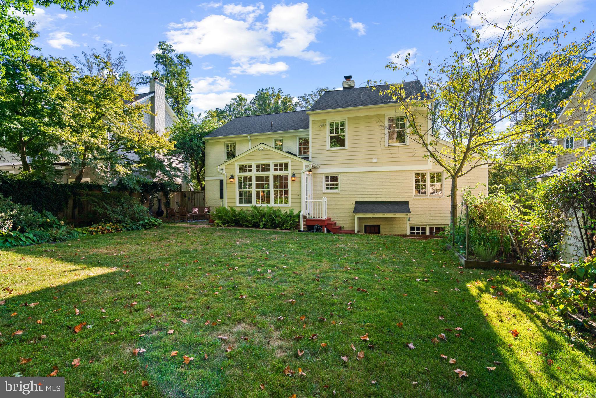 BRADLEY HILLS - Residential