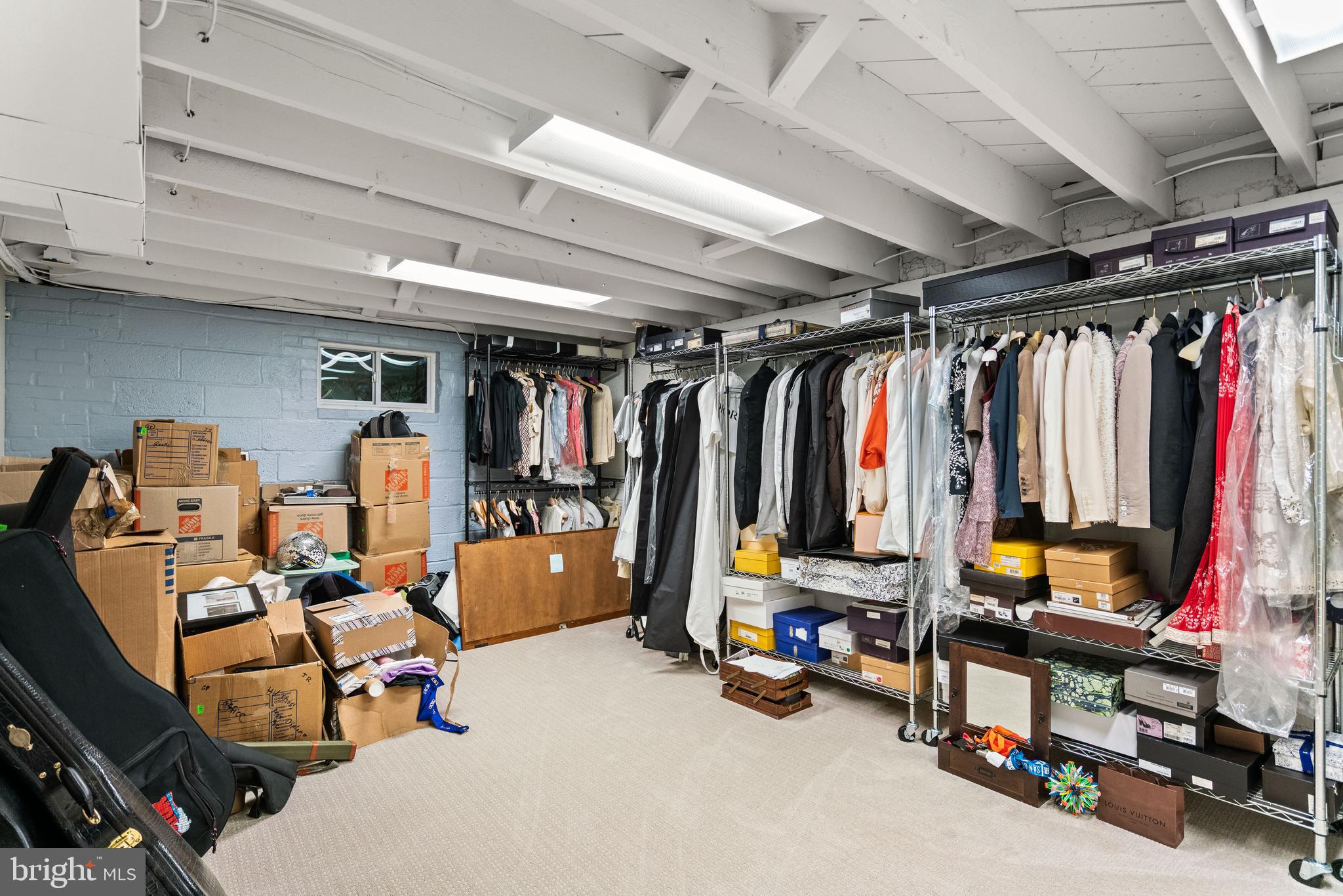 BRADLEY HILLS - Residential