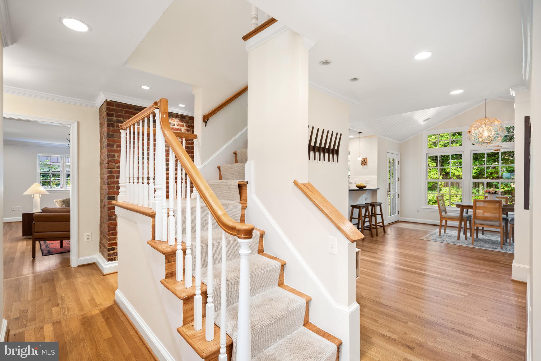 BRADLEY HILLS - Residential