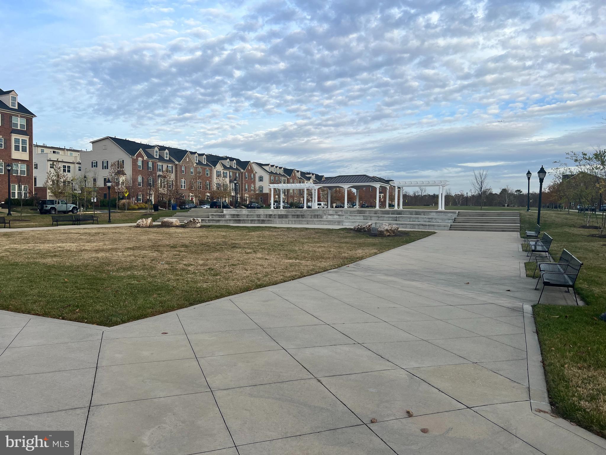 GREENBELT STATION - Residential
