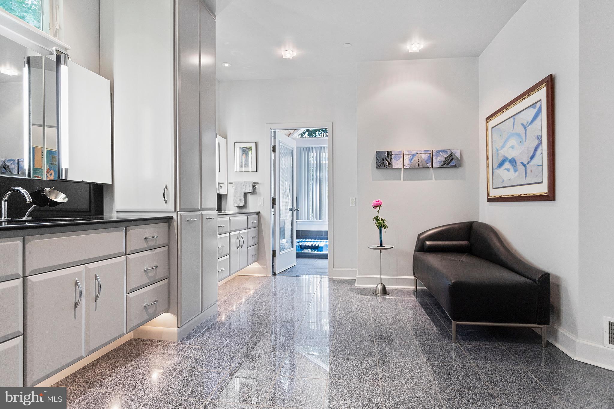 CRYSTAL FOREST - Residential