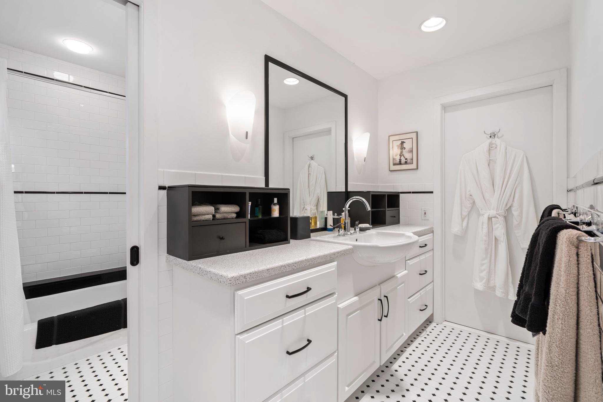 CRYSTAL FOREST - Residential