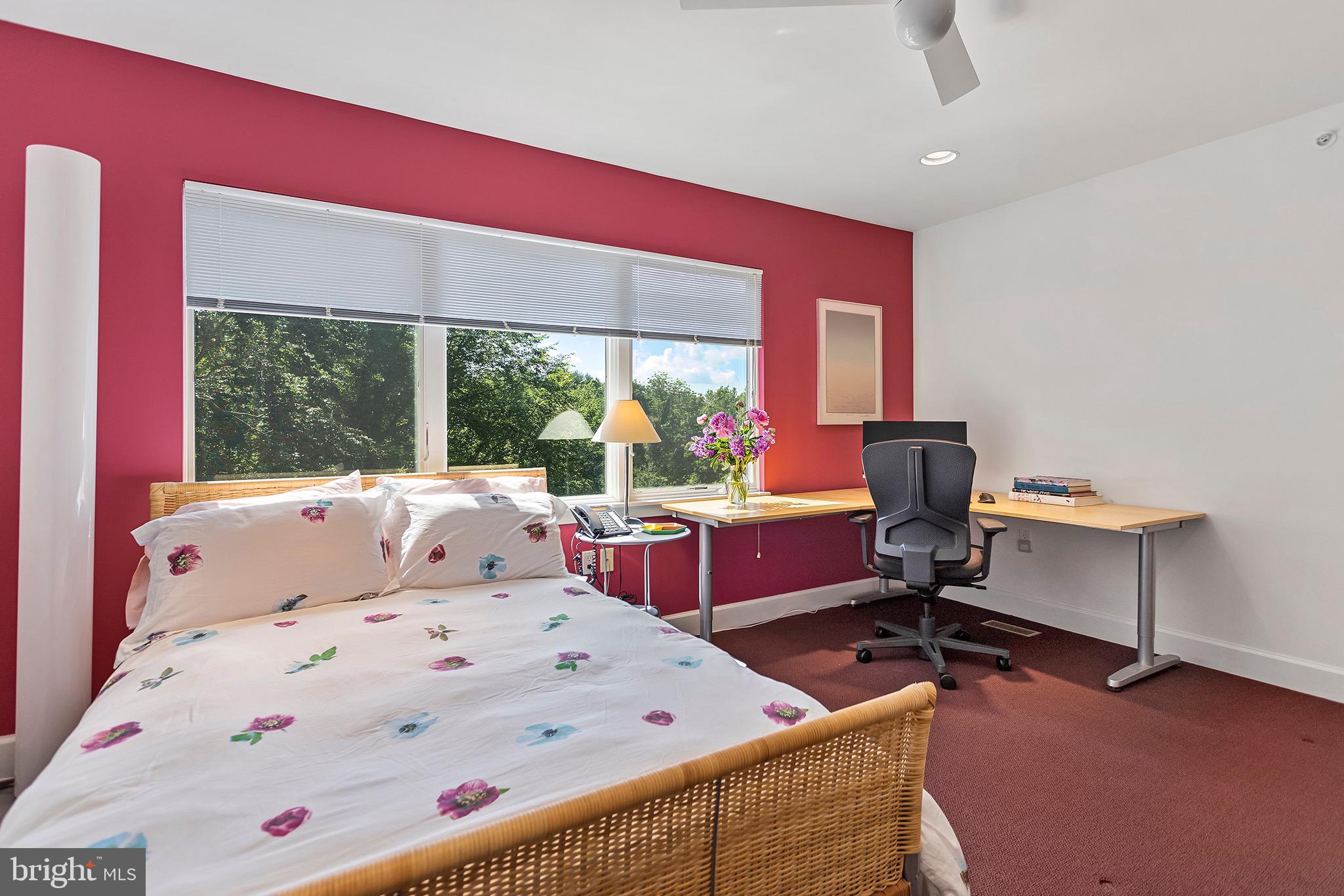 CRYSTAL FOREST - Residential