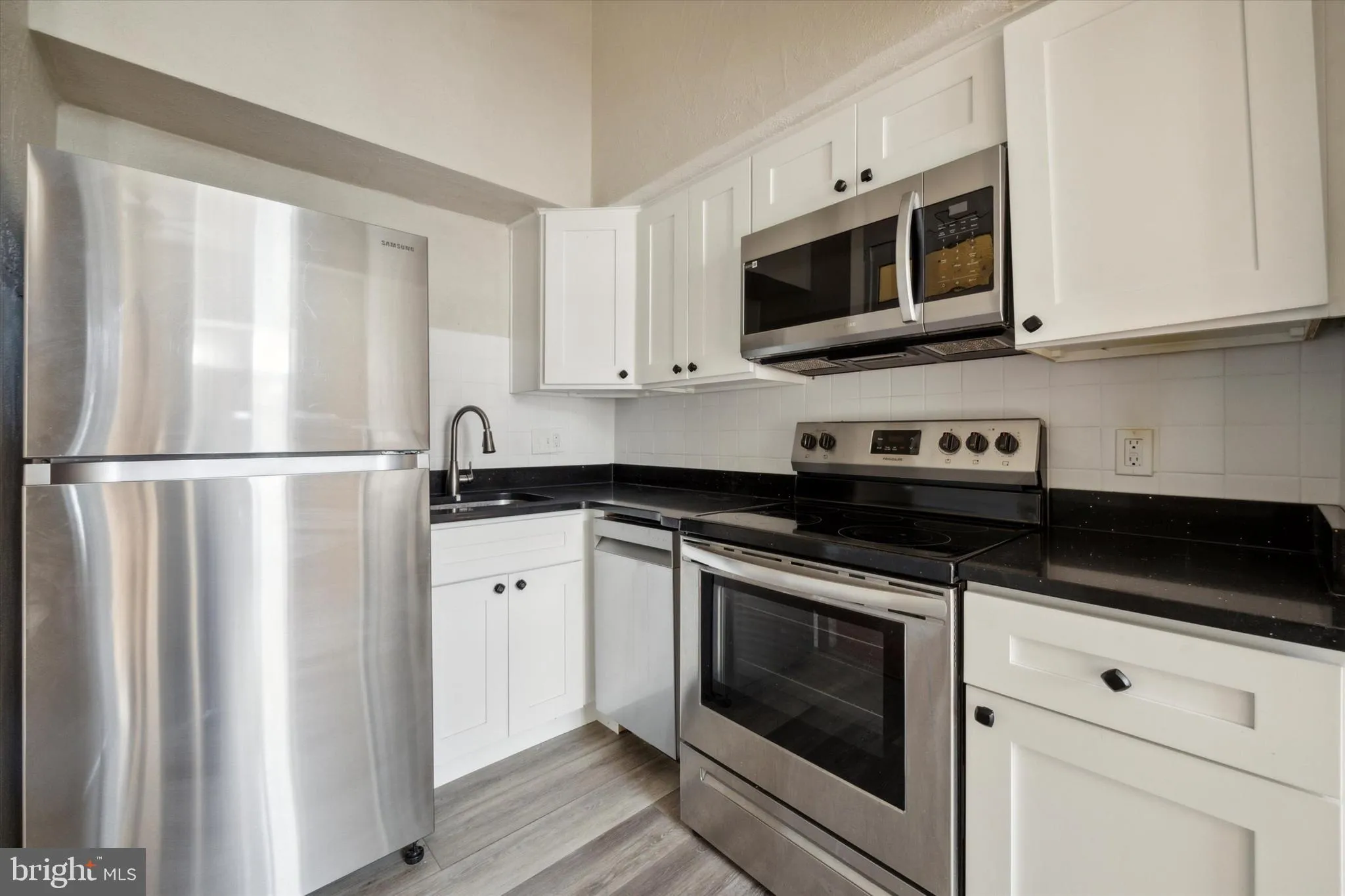 Philadelphia, Pennsylvania 19106, United States, 8 Bedrooms Bedrooms, ,Residential,Active,41177