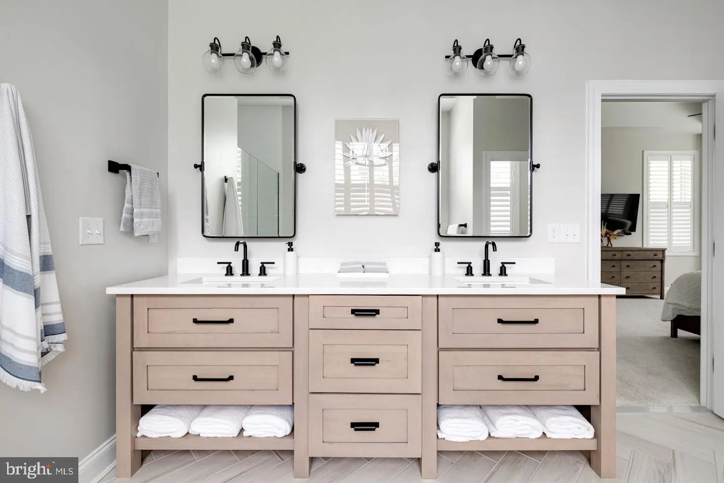 Milton, Delaware 19968, United States, 4 Bedrooms Bedrooms, ,5 BathroomsBathrooms,Residential,Coming Soon,164344