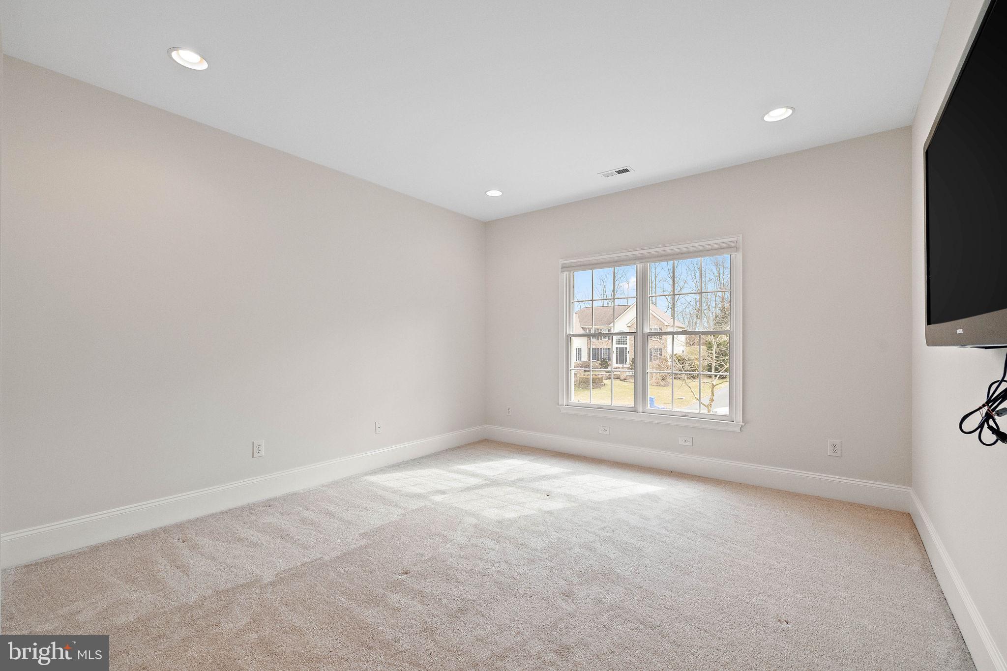 TALL TREES AT THOR - Residential