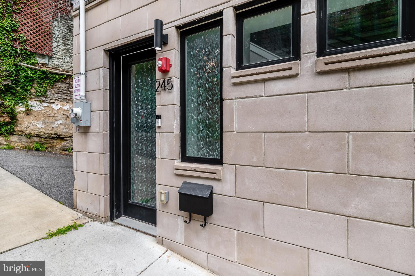 245 LYCEUM AVENUE