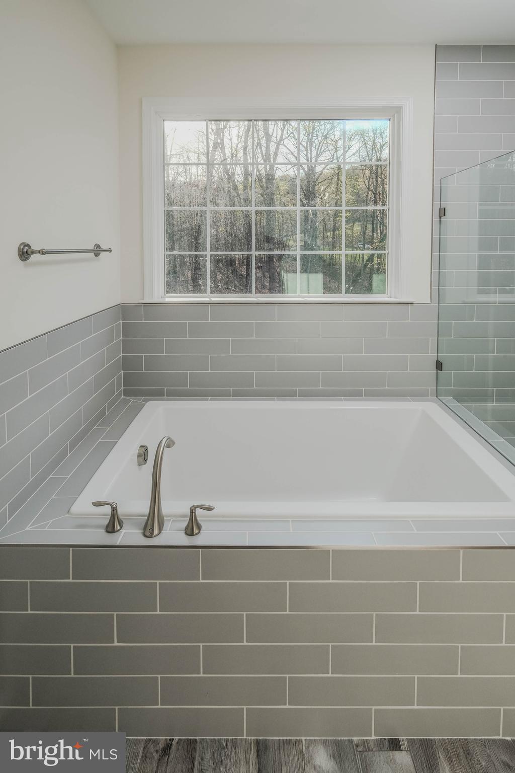 GREEN HILL FOREST - Residential