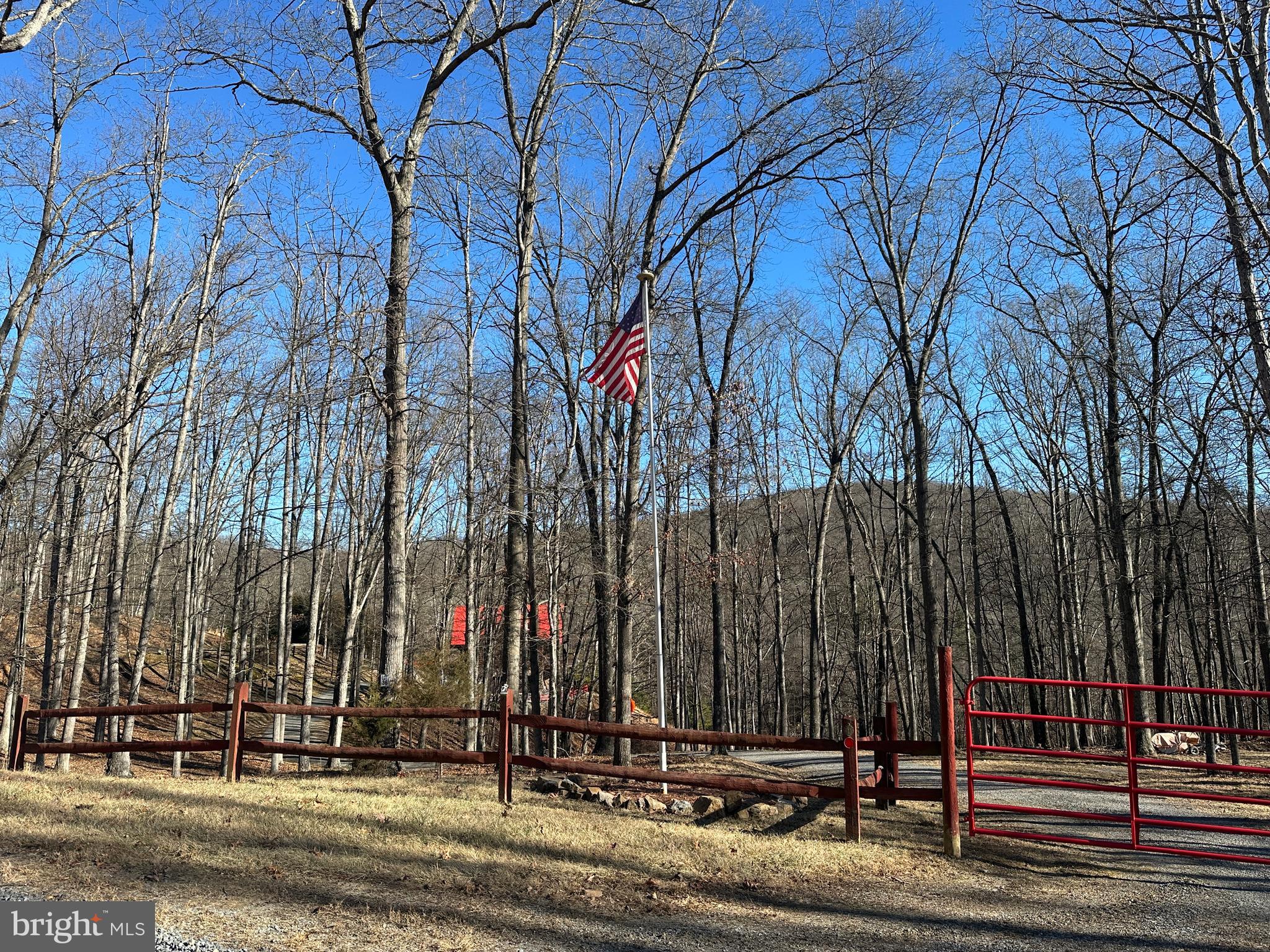 TROUT PASS - Residential