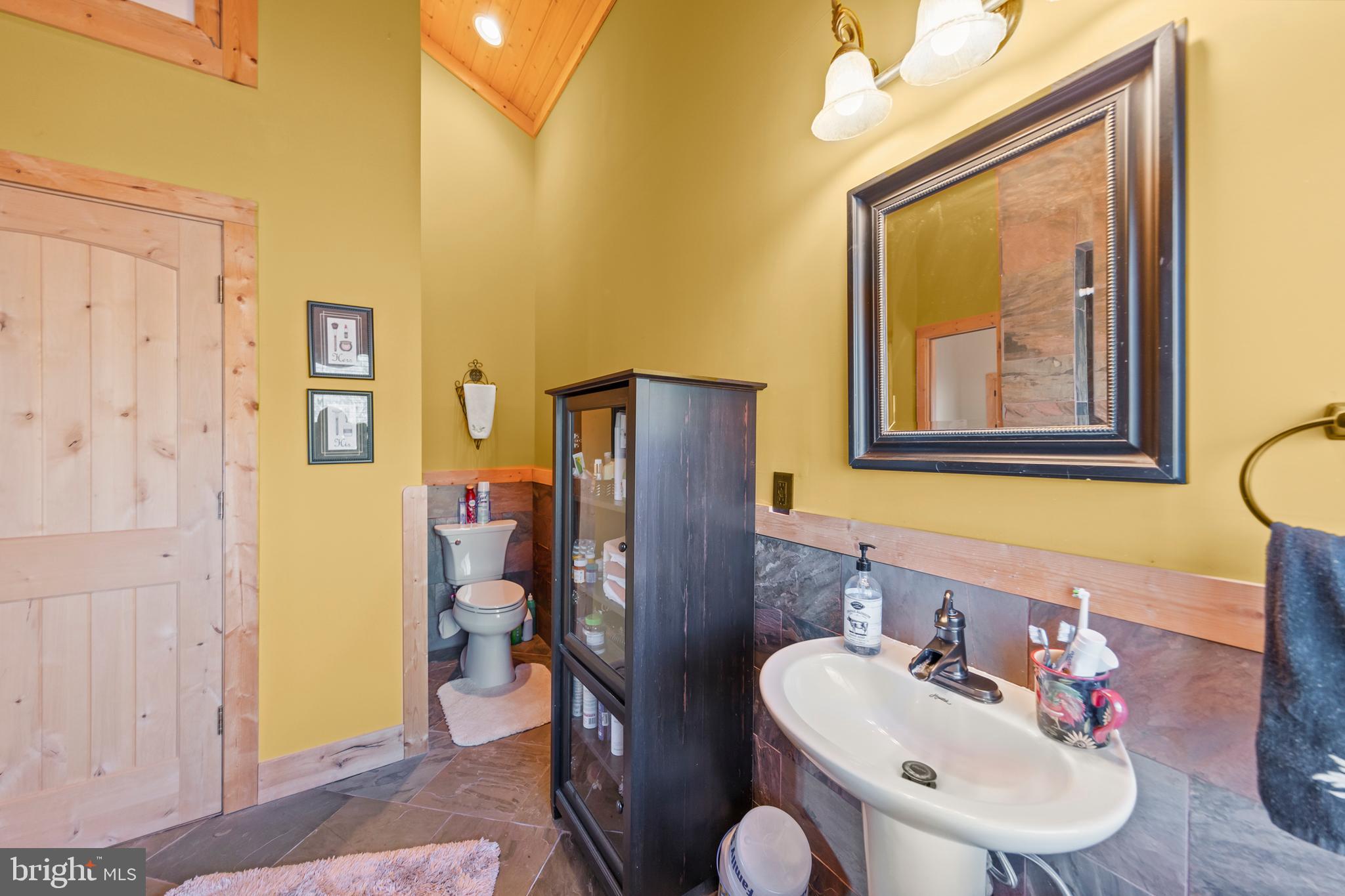 TROUT PASS - Residential