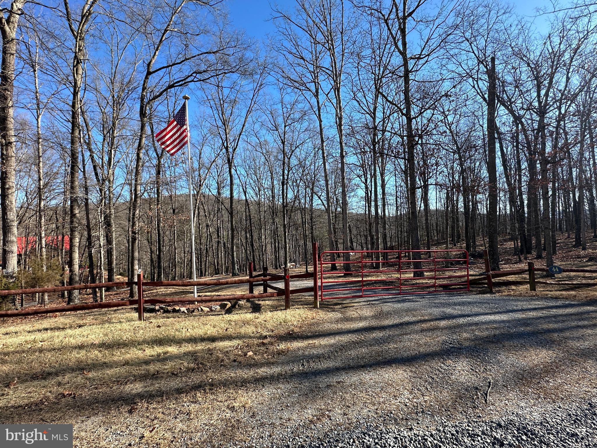 TROUT PASS - Residential