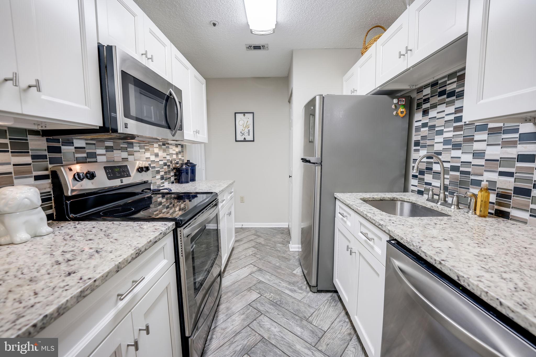 HILLWOOD - Residential