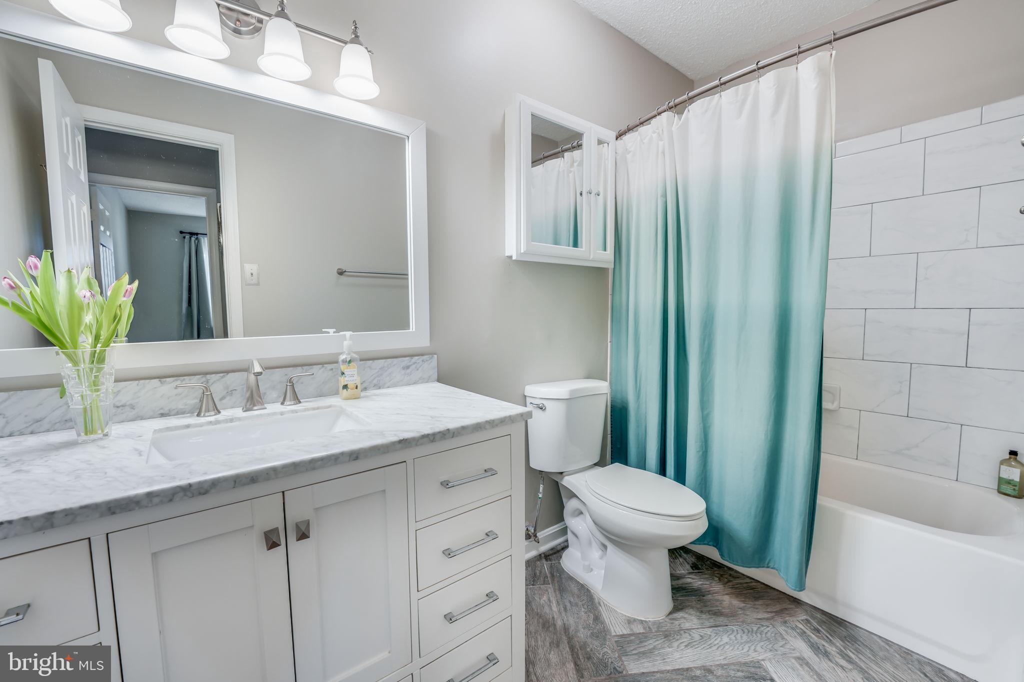 HILLWOOD - Residential