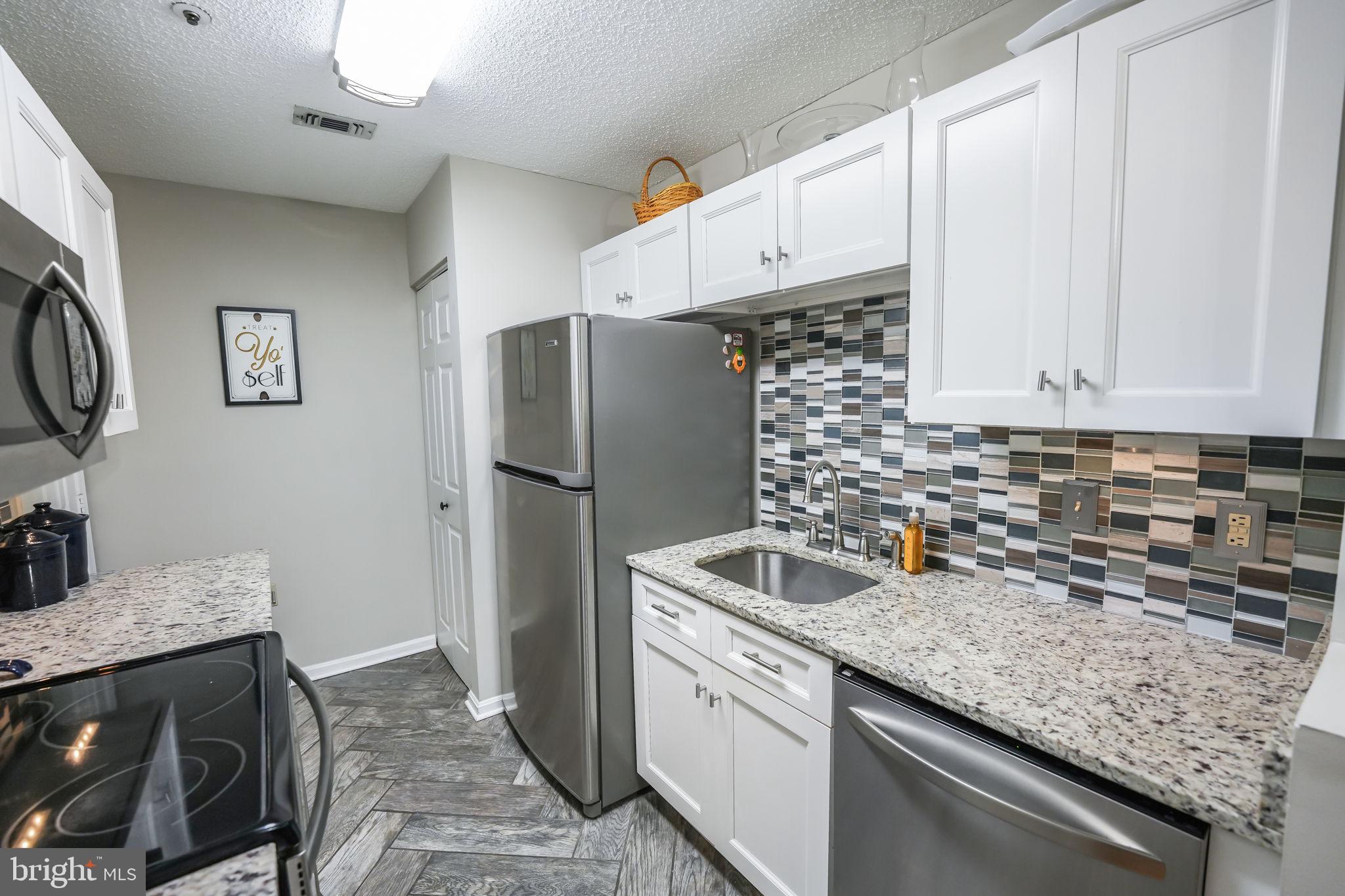 HILLWOOD - Residential