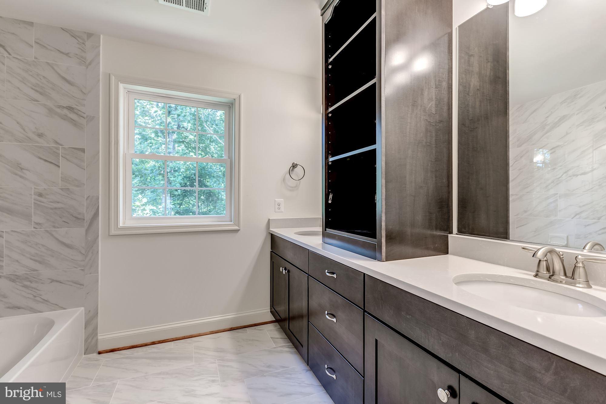 ALDIE ROAD - Residential