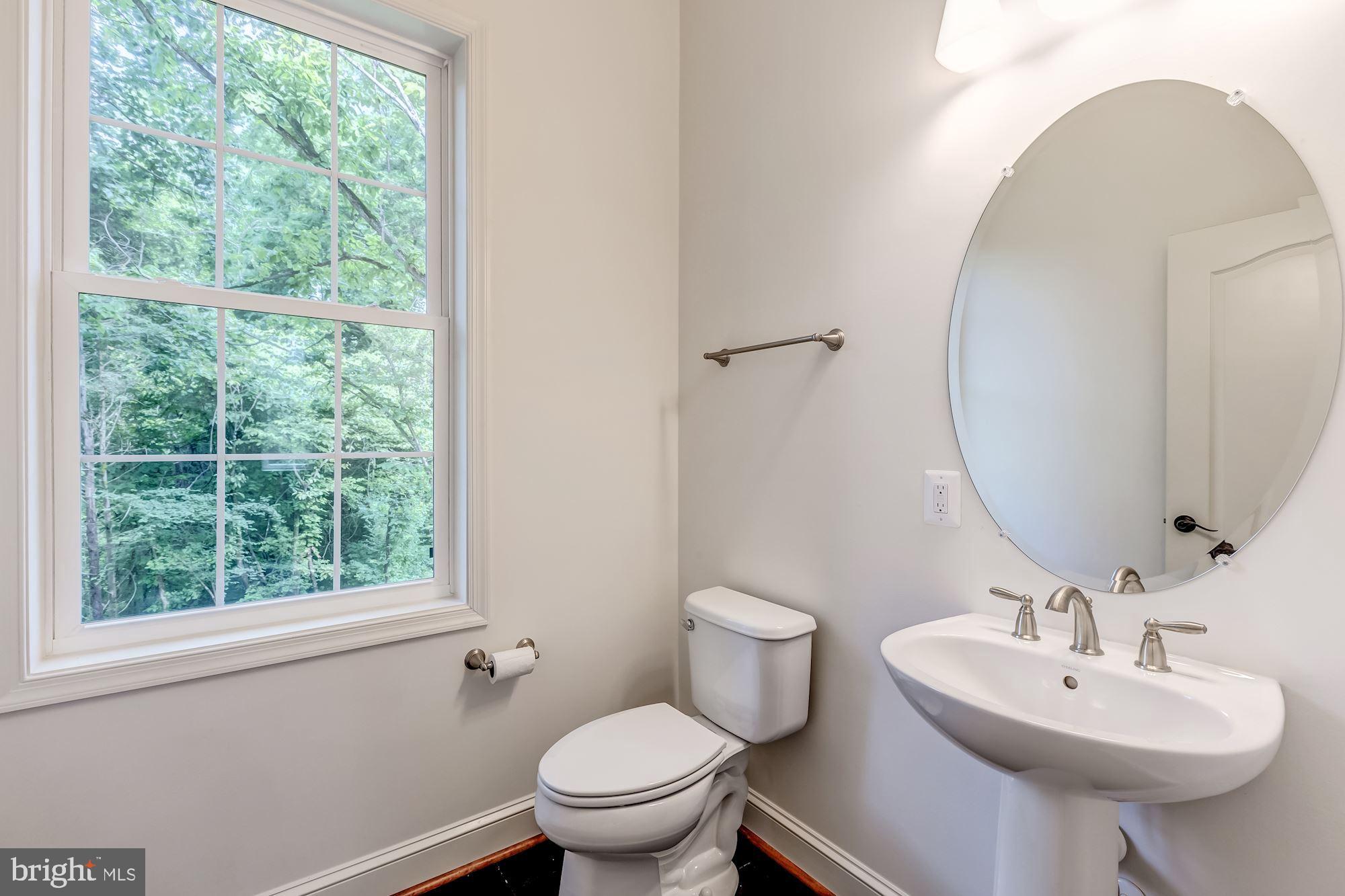 ALDIE ROAD - Residential