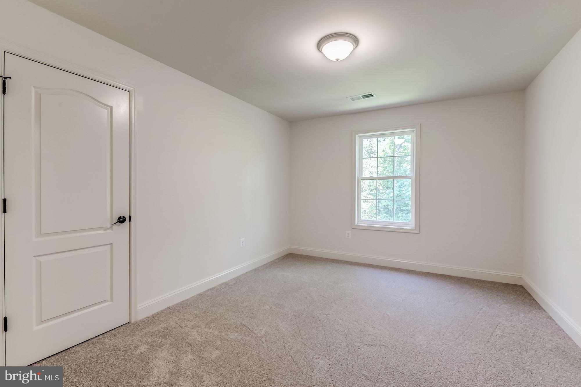 ALDIE ROAD - Residential