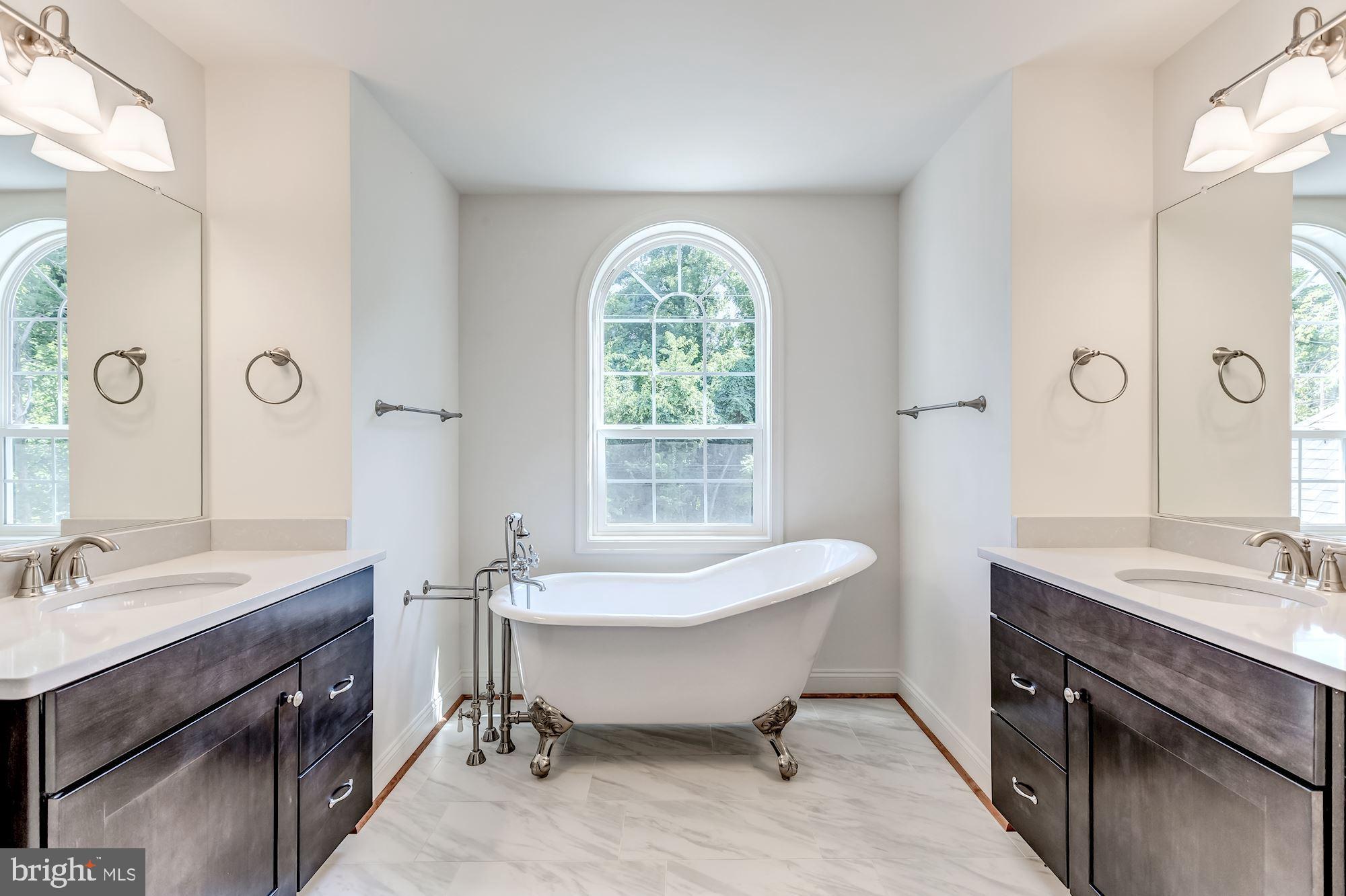 ALDIE ROAD - Residential