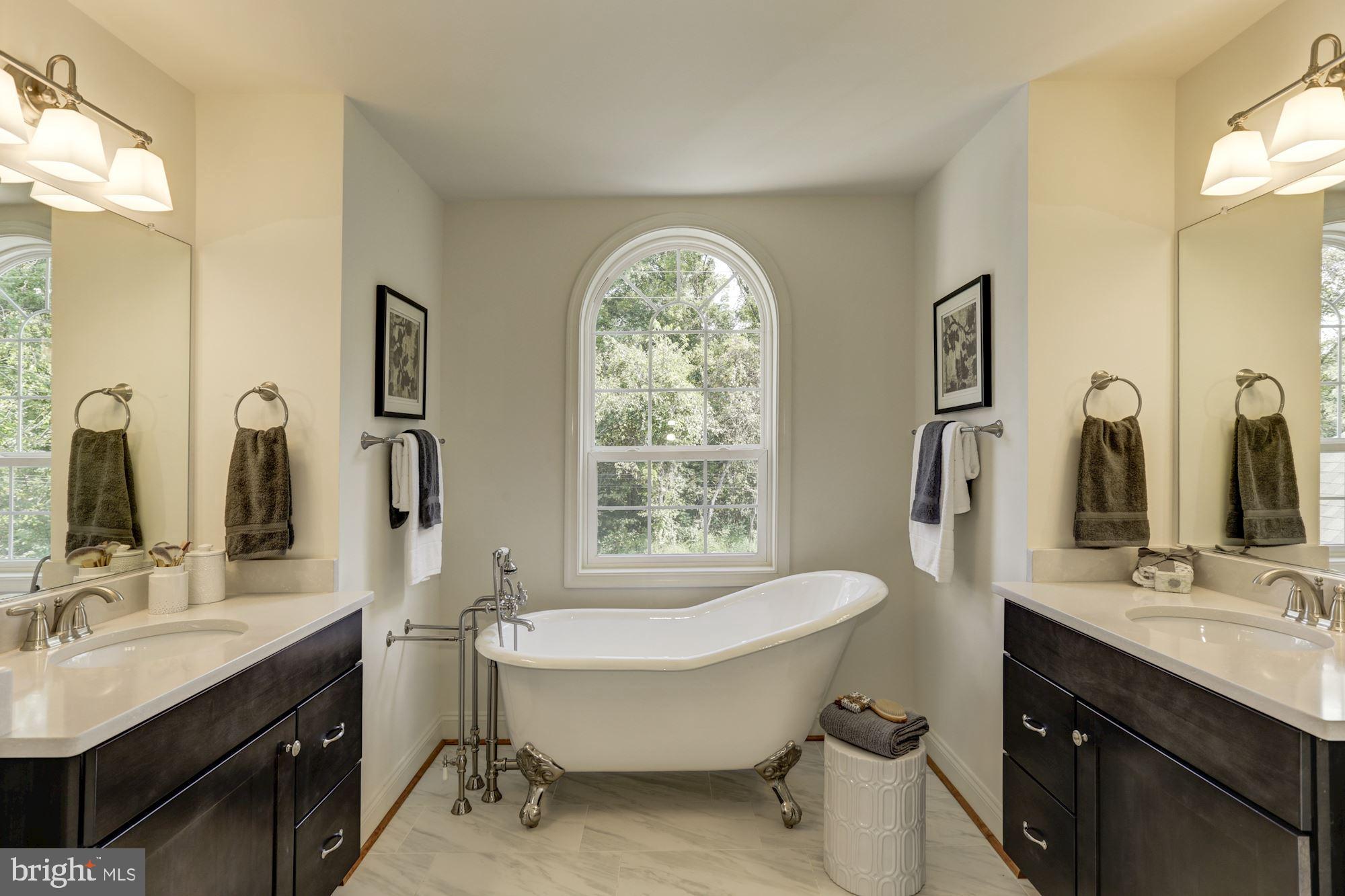 ALDIE ROAD - Residential