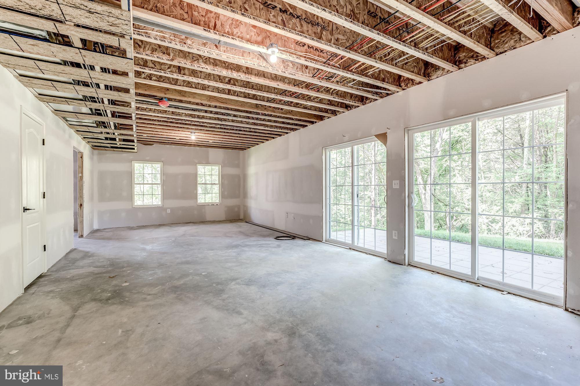 ALDIE ROAD - Residential