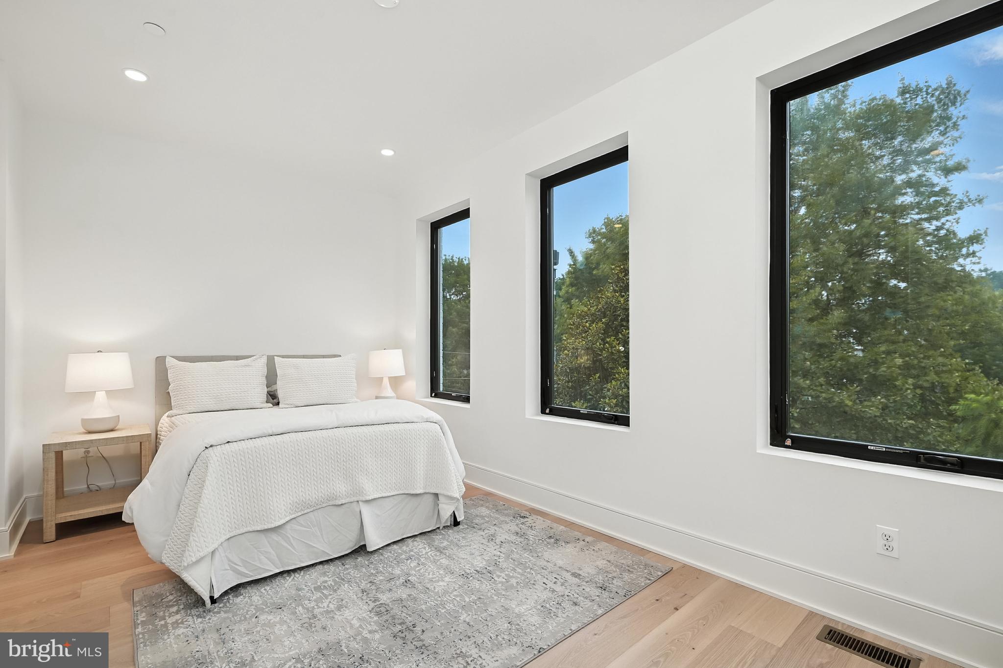 BURLEITH - Residential
