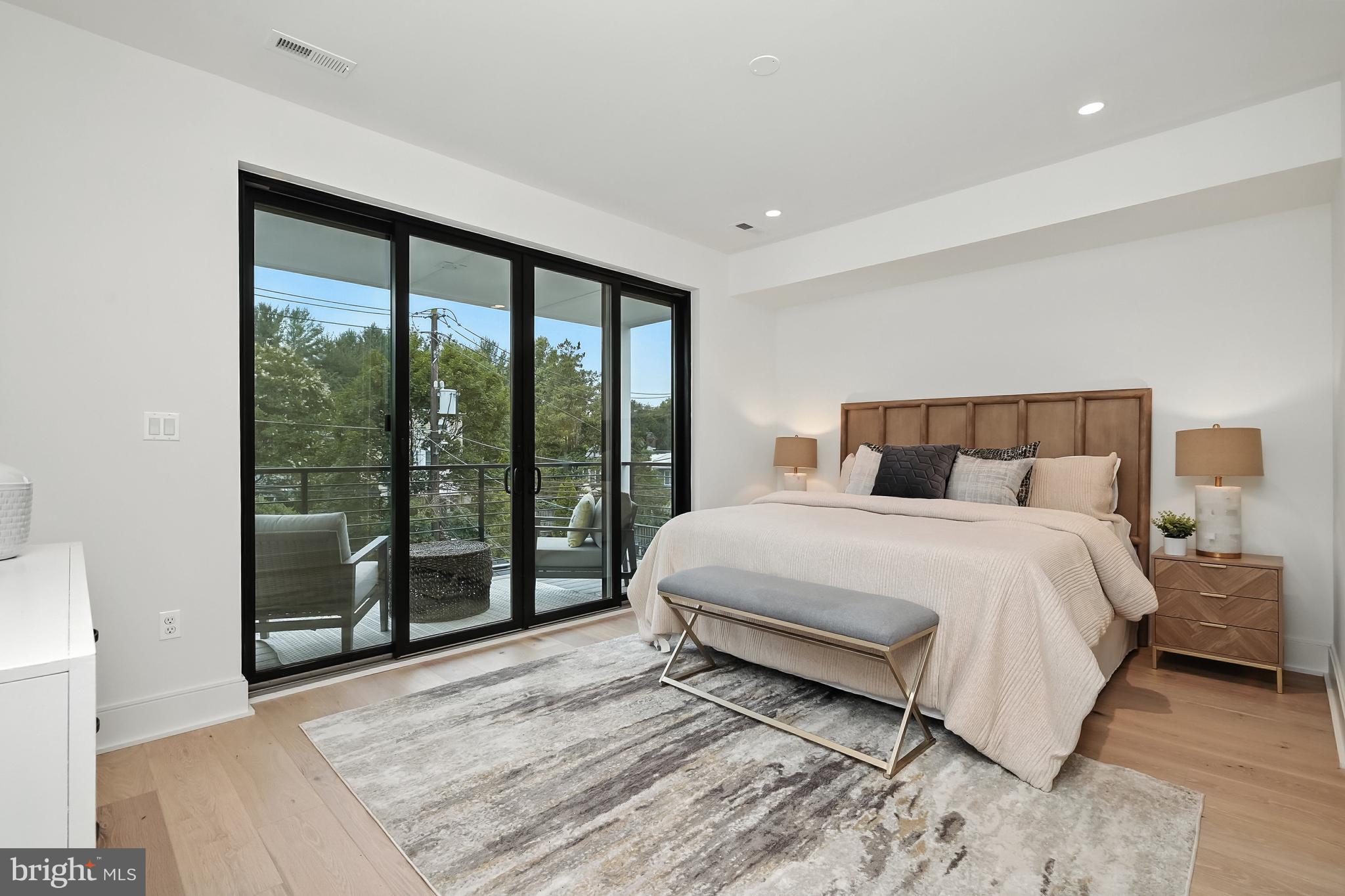 BURLEITH - Residential
